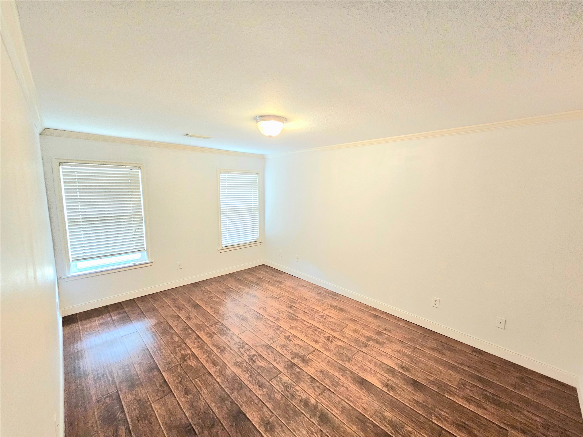 16211 Noblewood Way Property Photo 10