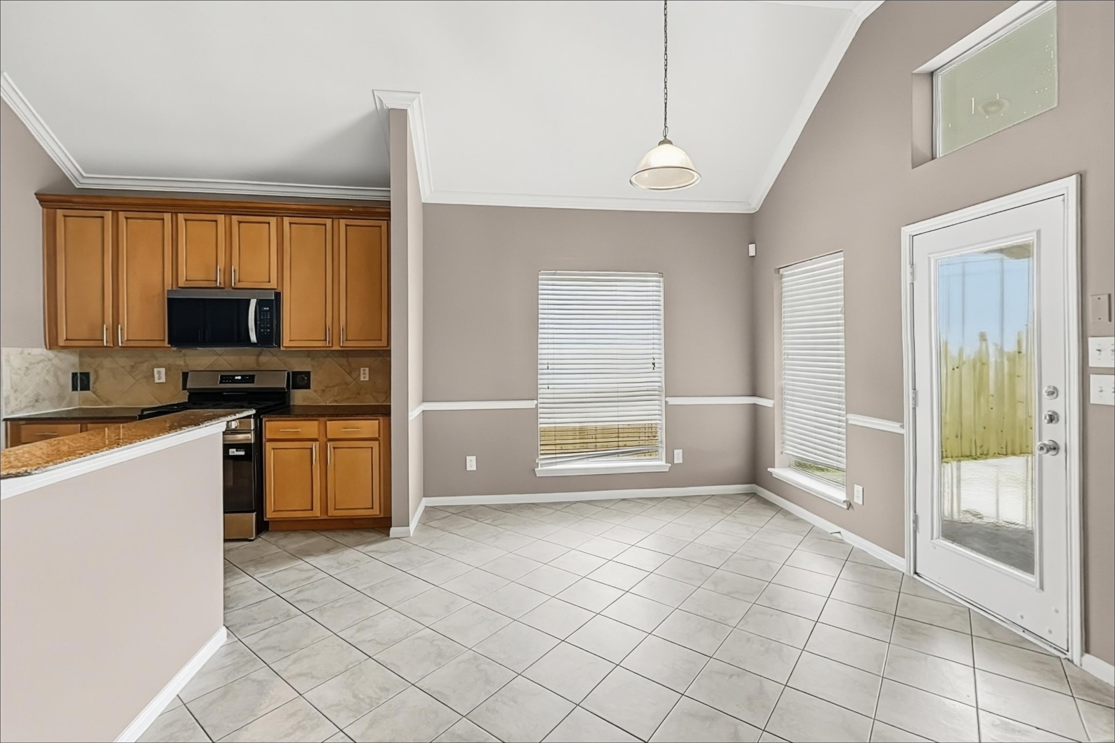 2012 Haven Springs Lane Property Photo 4