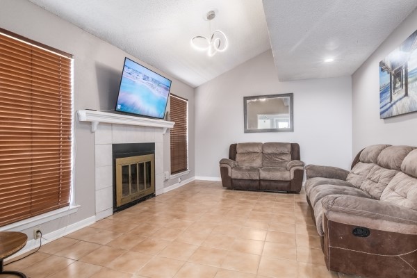 4310 Field Meadow Drive Property Photo 6