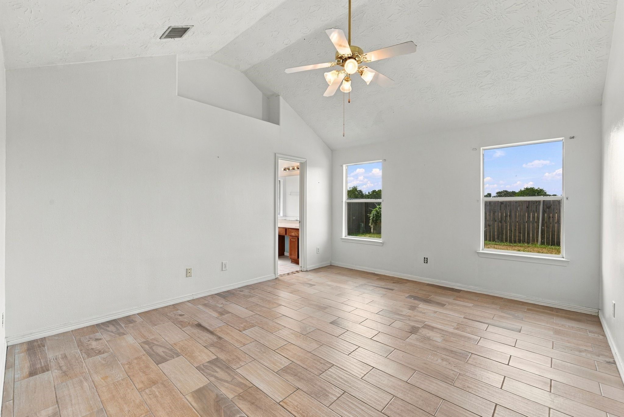 24007 Floragate Drive Property Photo 24