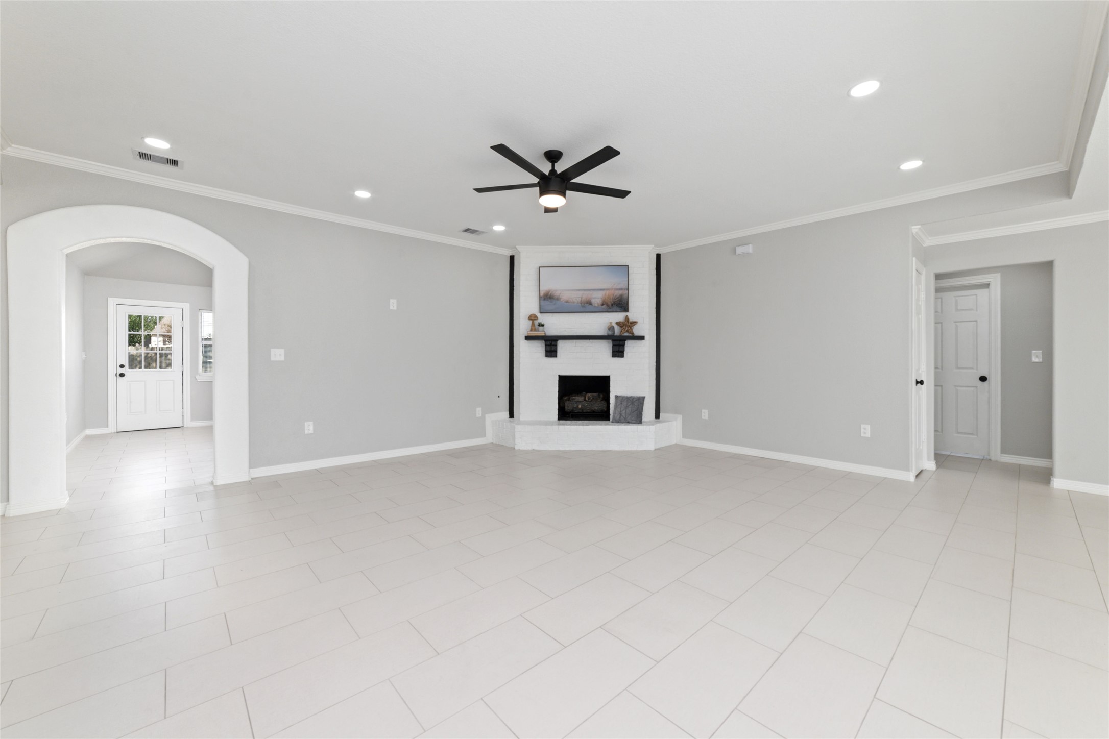 4307 Colombia Drive Property Photo 9