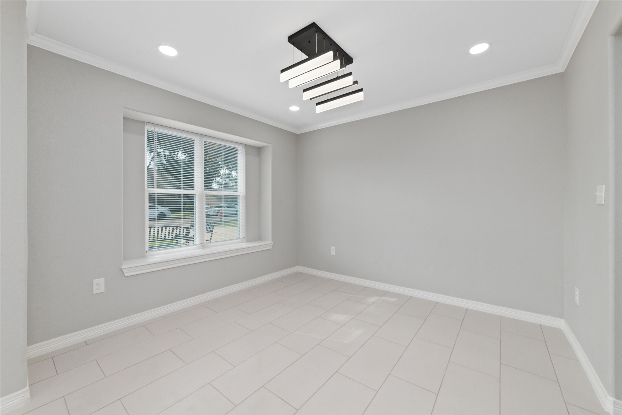 4307 Colombia Drive Property Photo 12