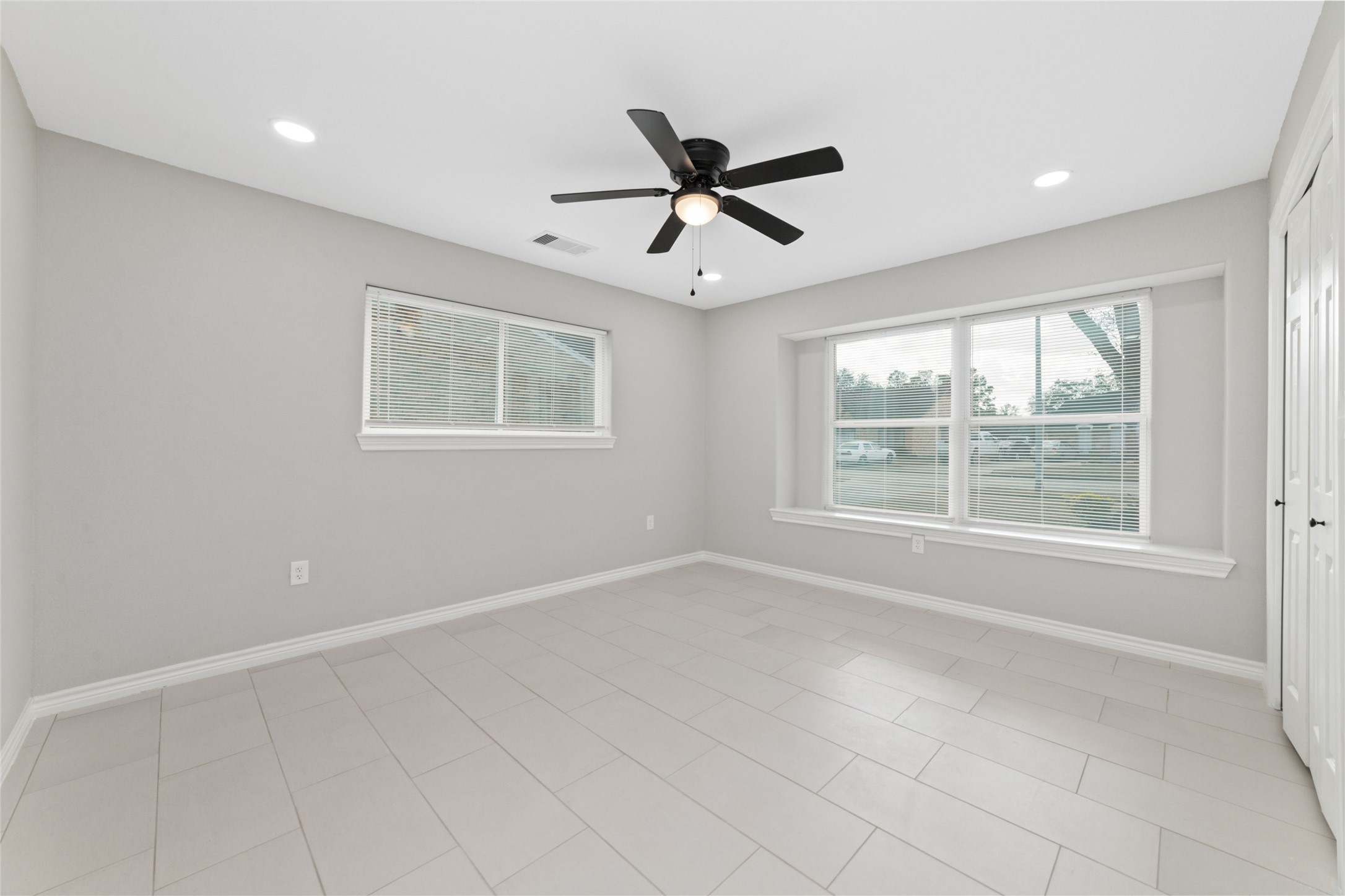 4307 Colombia Drive Property Photo 24