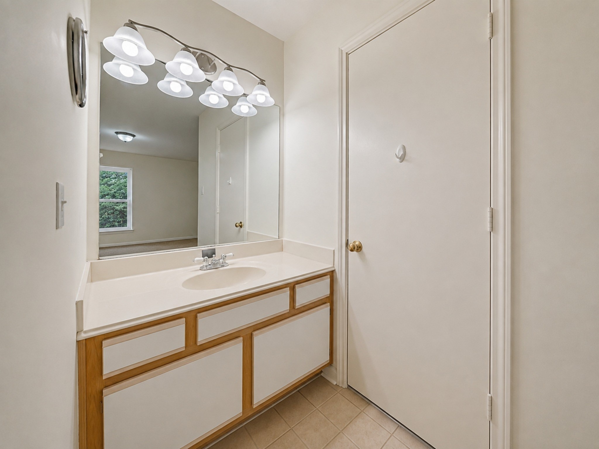 16131 Canaridge Drive Property Photo 11