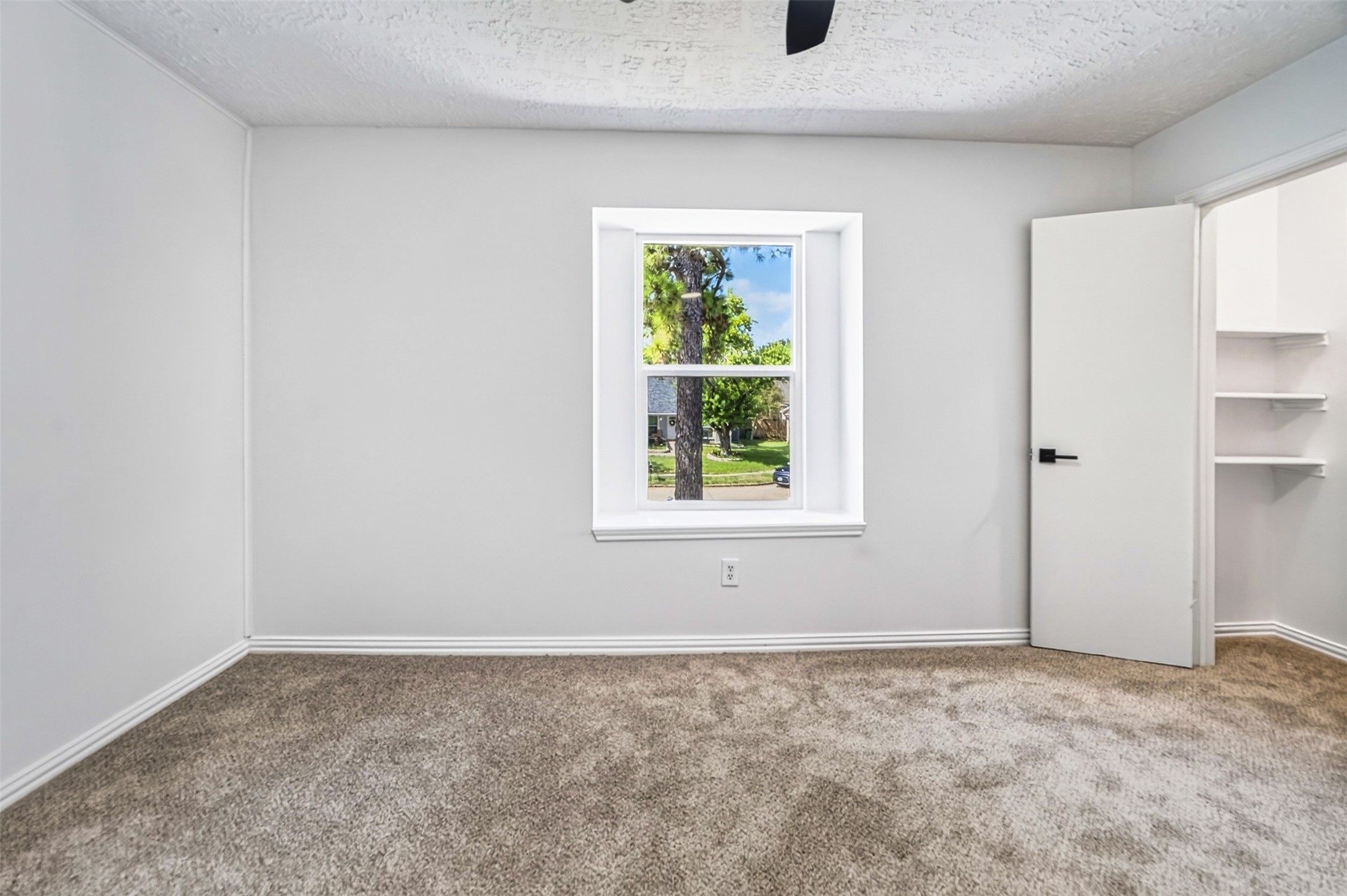 19410 Navarro Mills Drive Property Photo 36