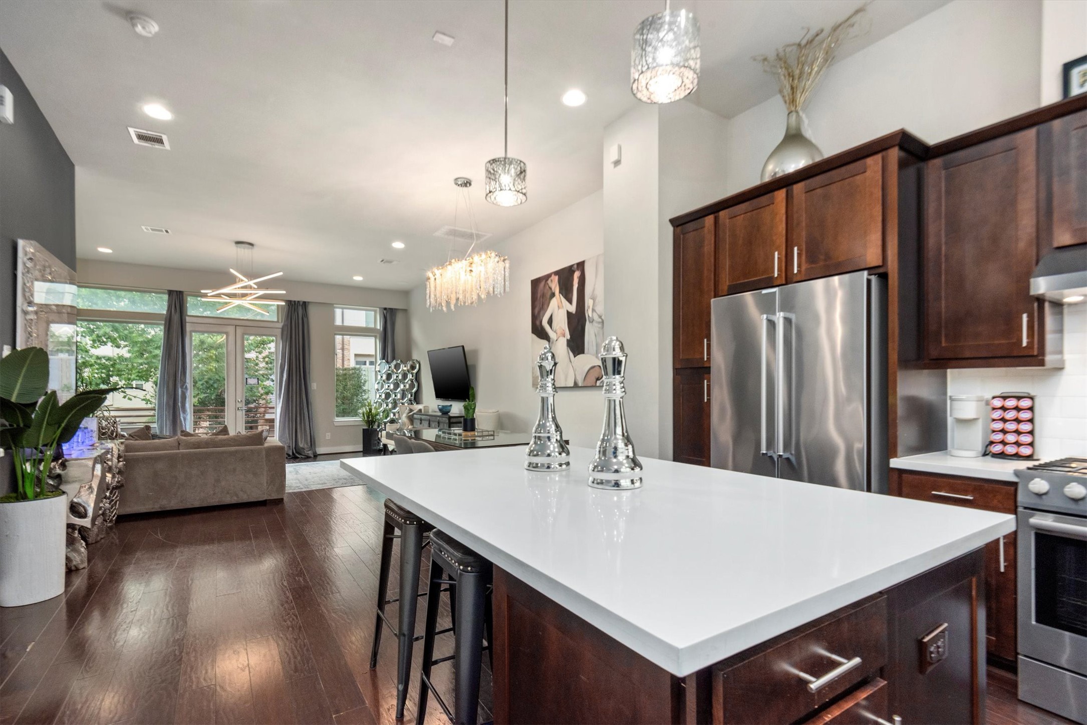 4413 Eli Street Property Photo 2