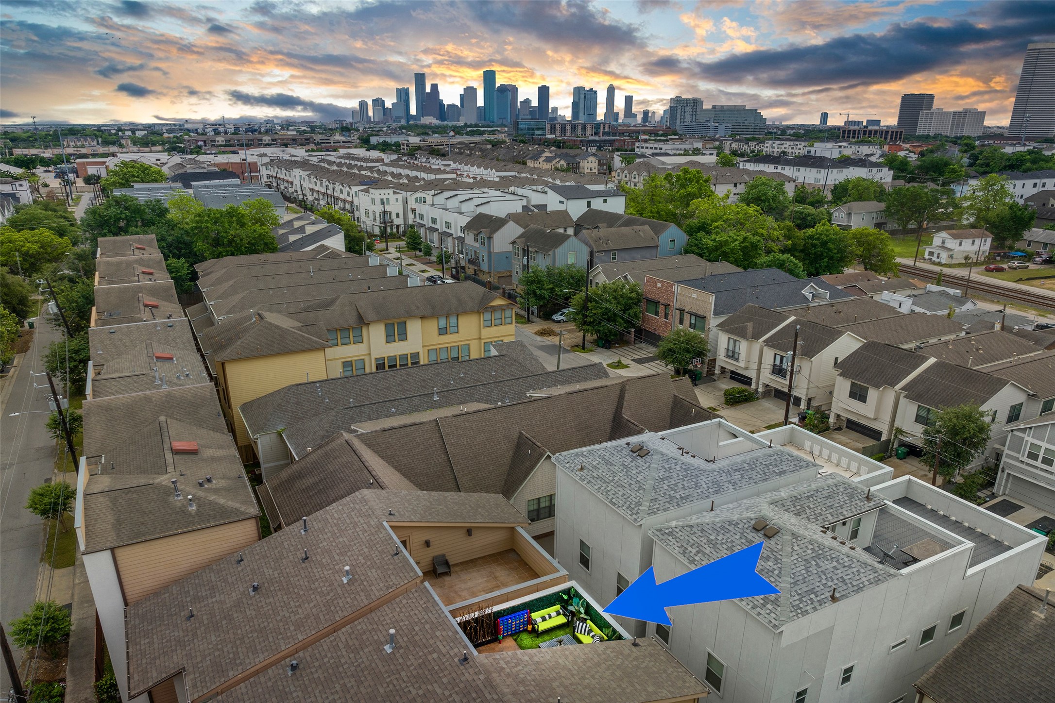 4413 Eli Street Property Photo 5