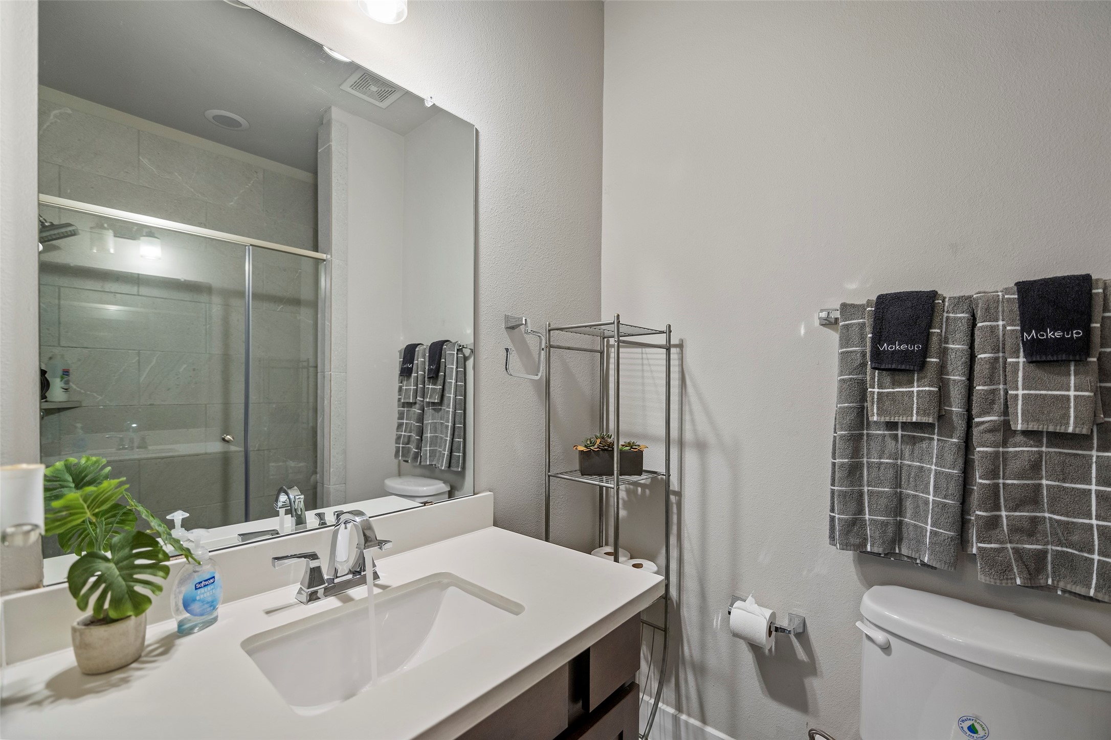 4413 Eli Street Property Photo 31