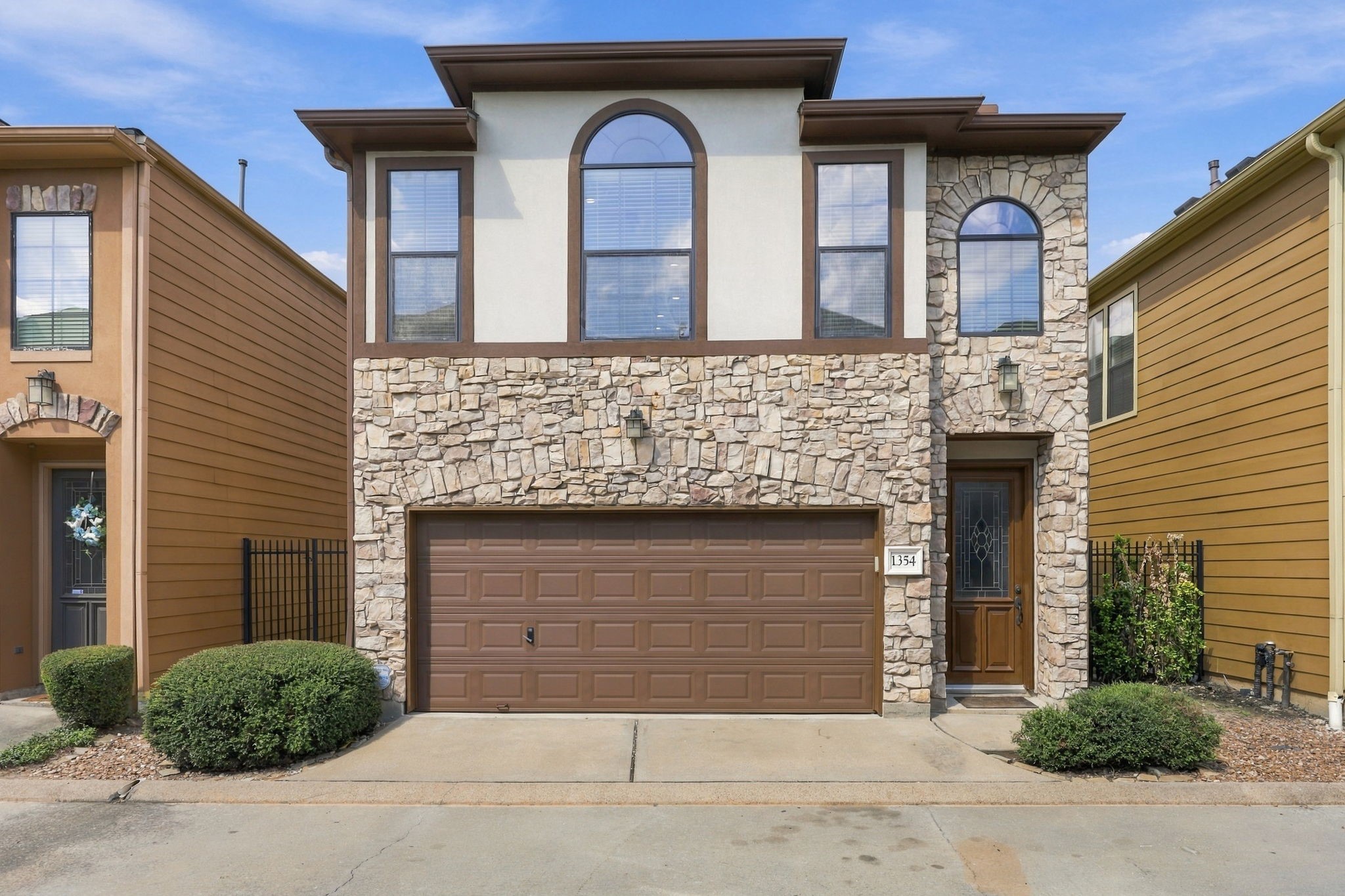 1354 Studer Street Property Photo 1