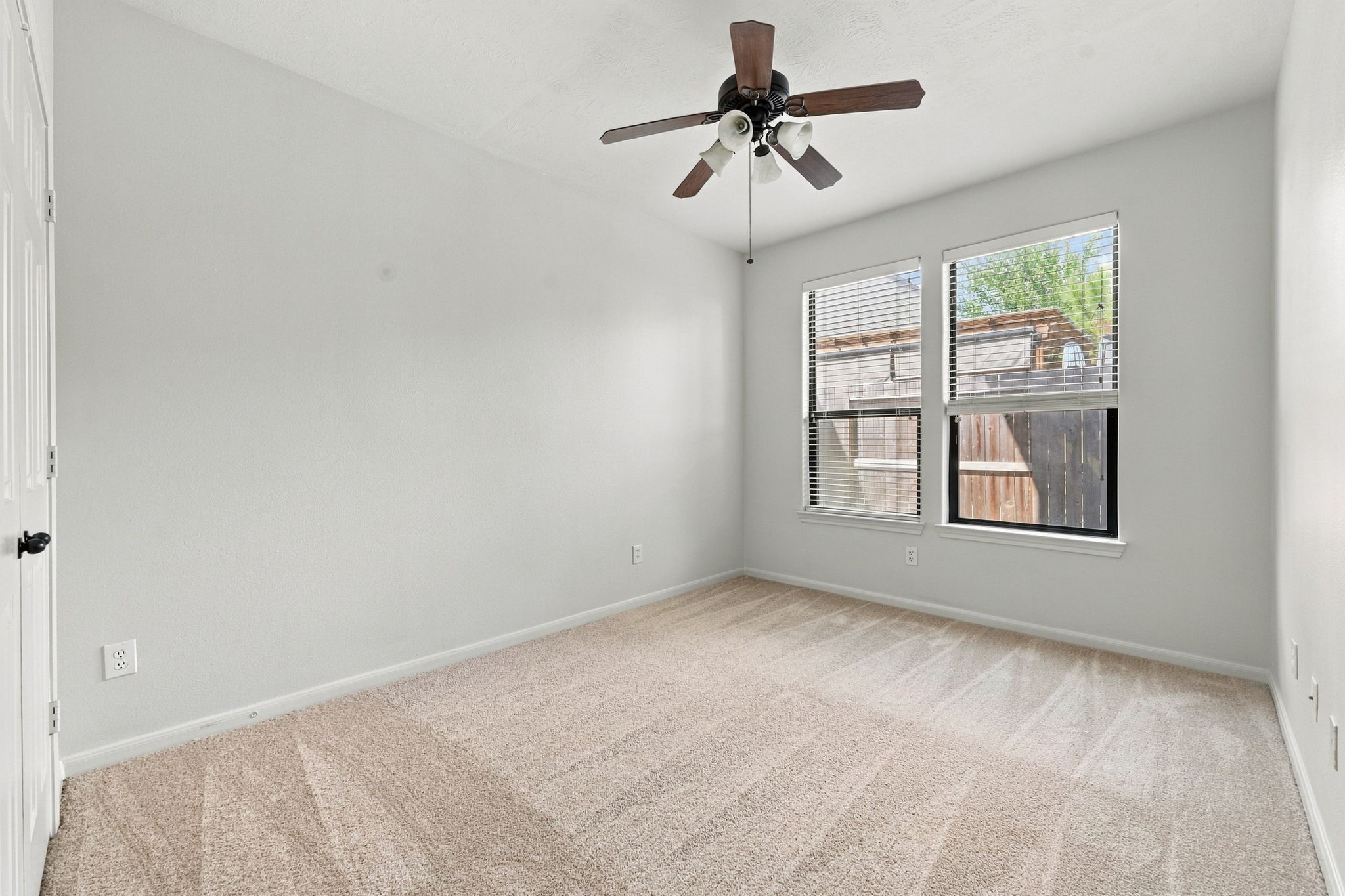 1354 Studer Street Property Photo 7