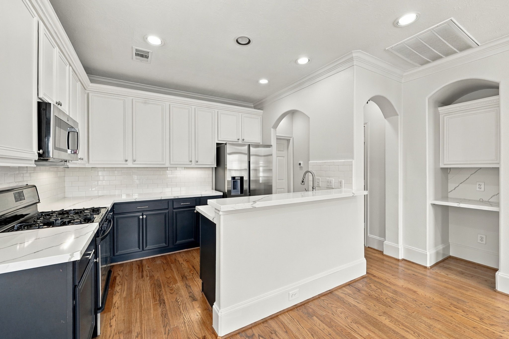 1354 Studer Street Property Photo 20