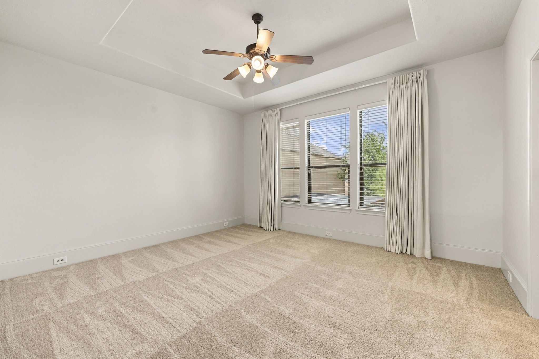 1354 Studer Street Property Photo 22
