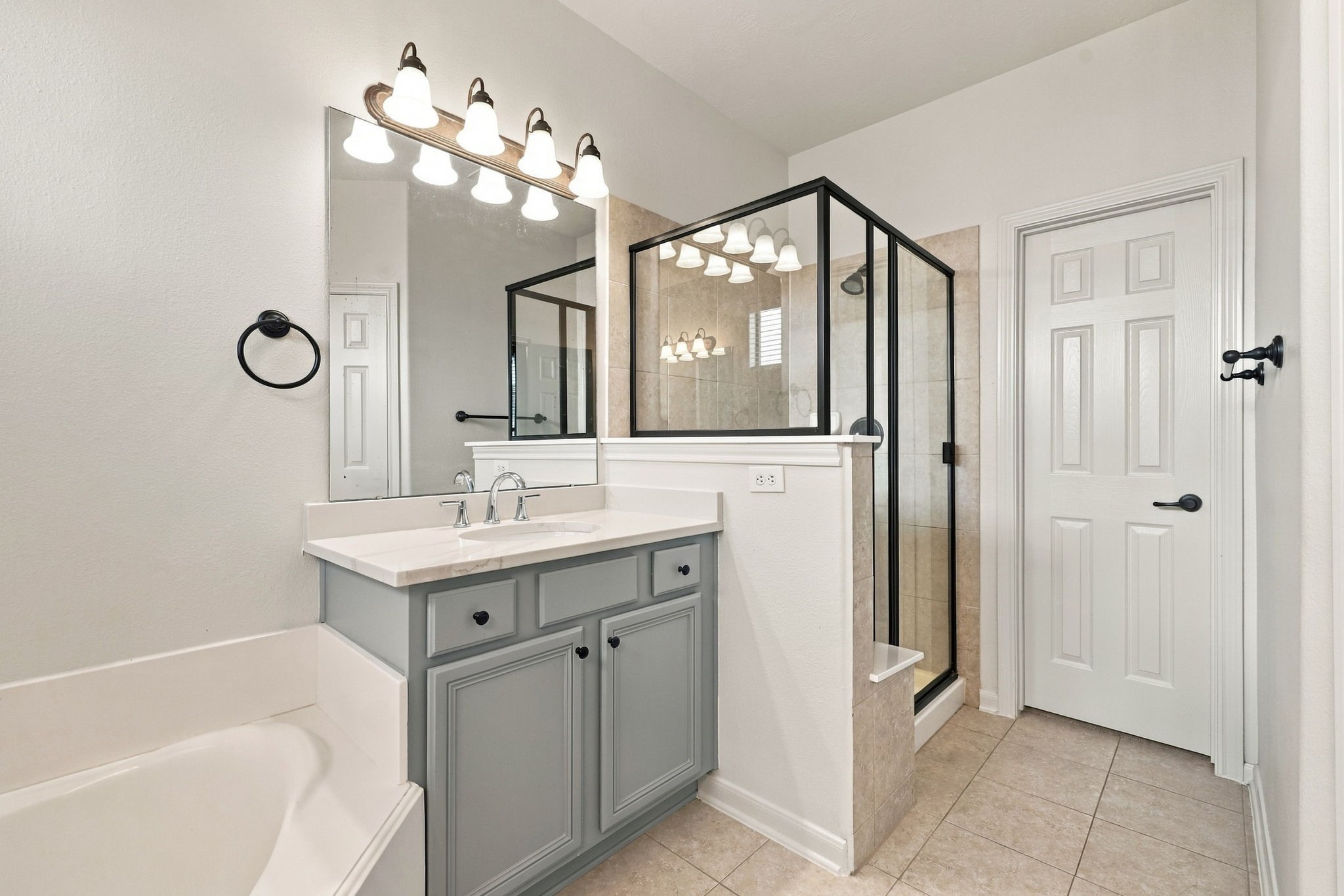 1354 Studer Street Property Photo 28
