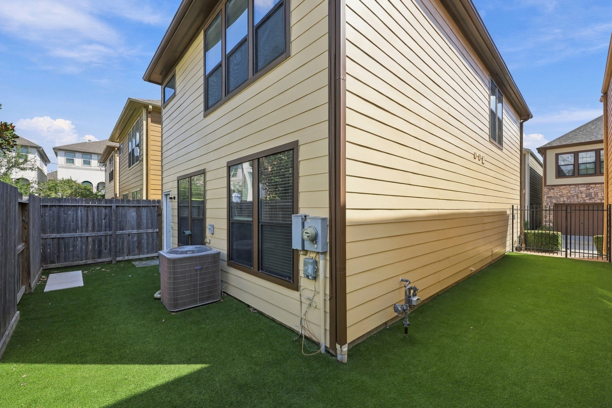 1354 Studer Street Property Photo 29