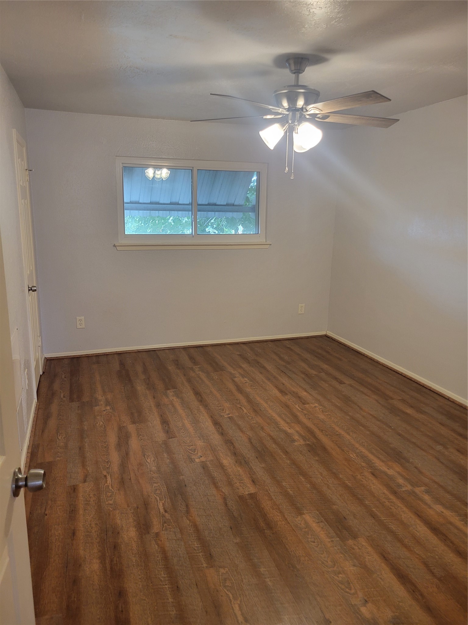 7021 Chasewood Drive Property Photo 3