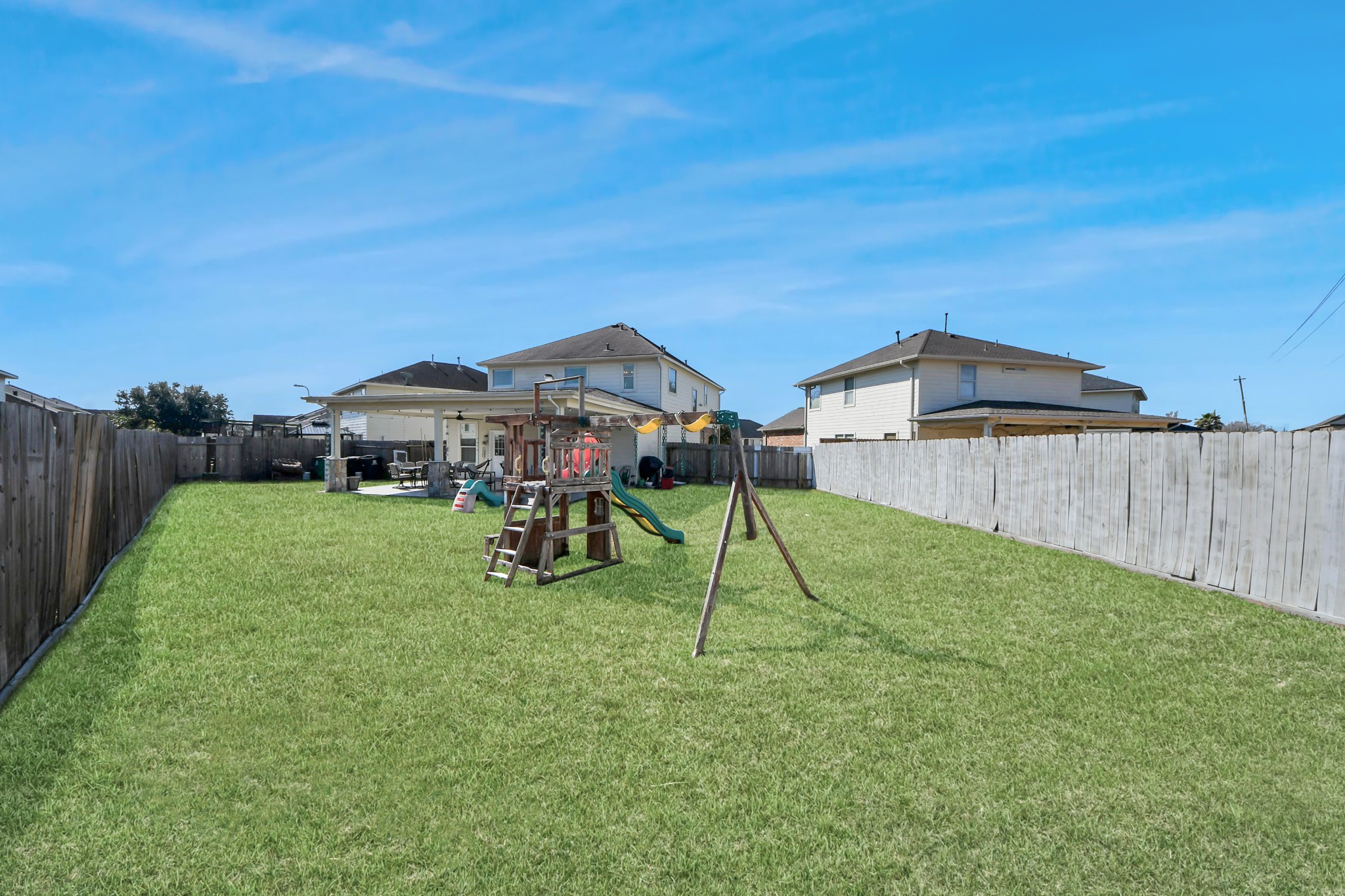 10803 Shannon Mills Lane Property Photo 8
