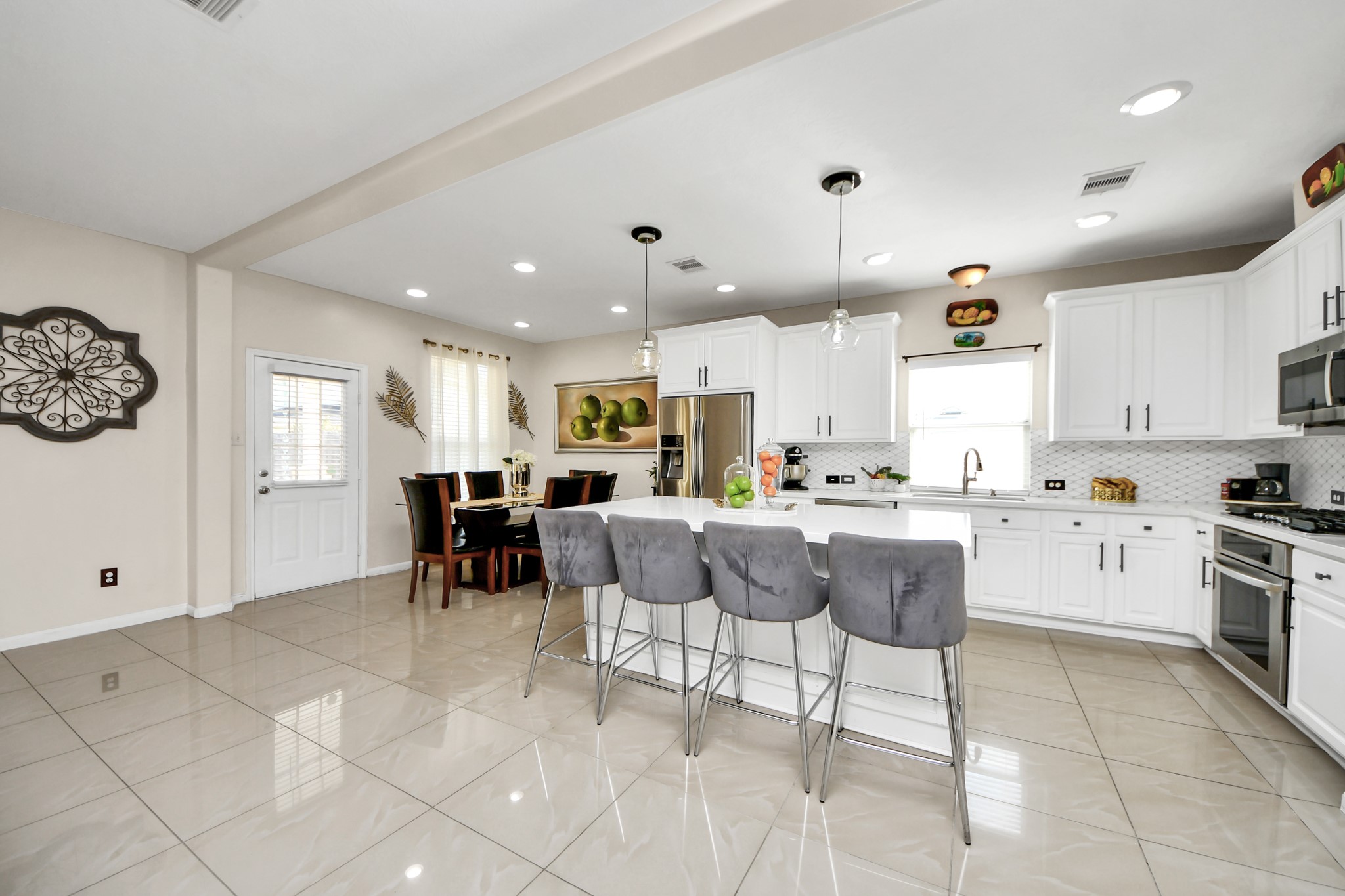 10803 Shannon Mills Lane Property Photo 14