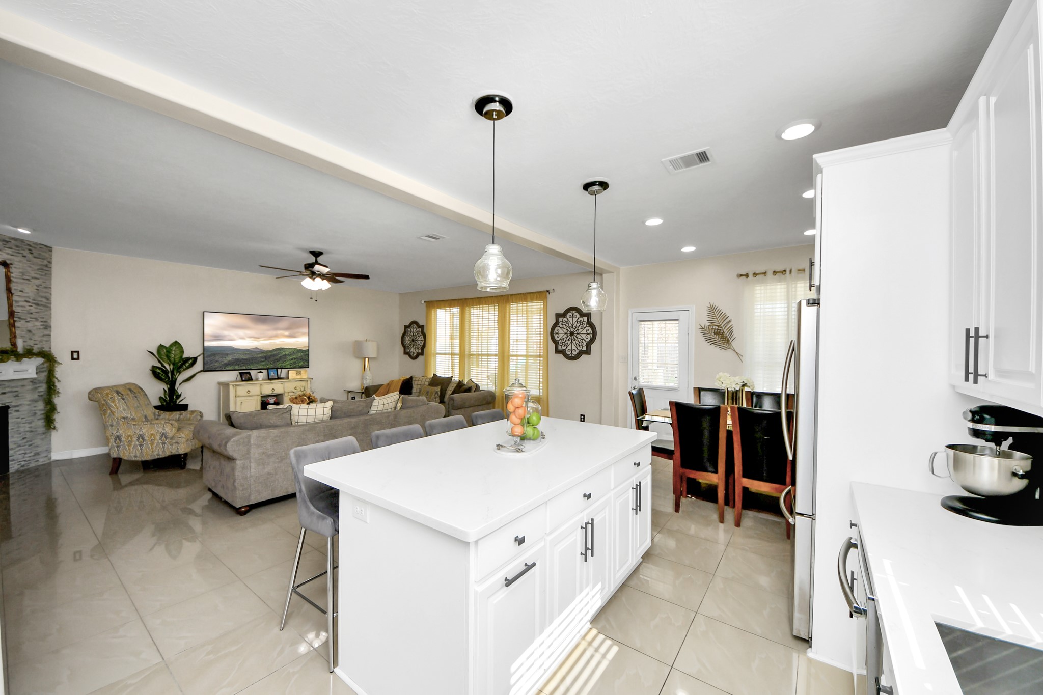 10803 Shannon Mills Lane Property Photo 15
