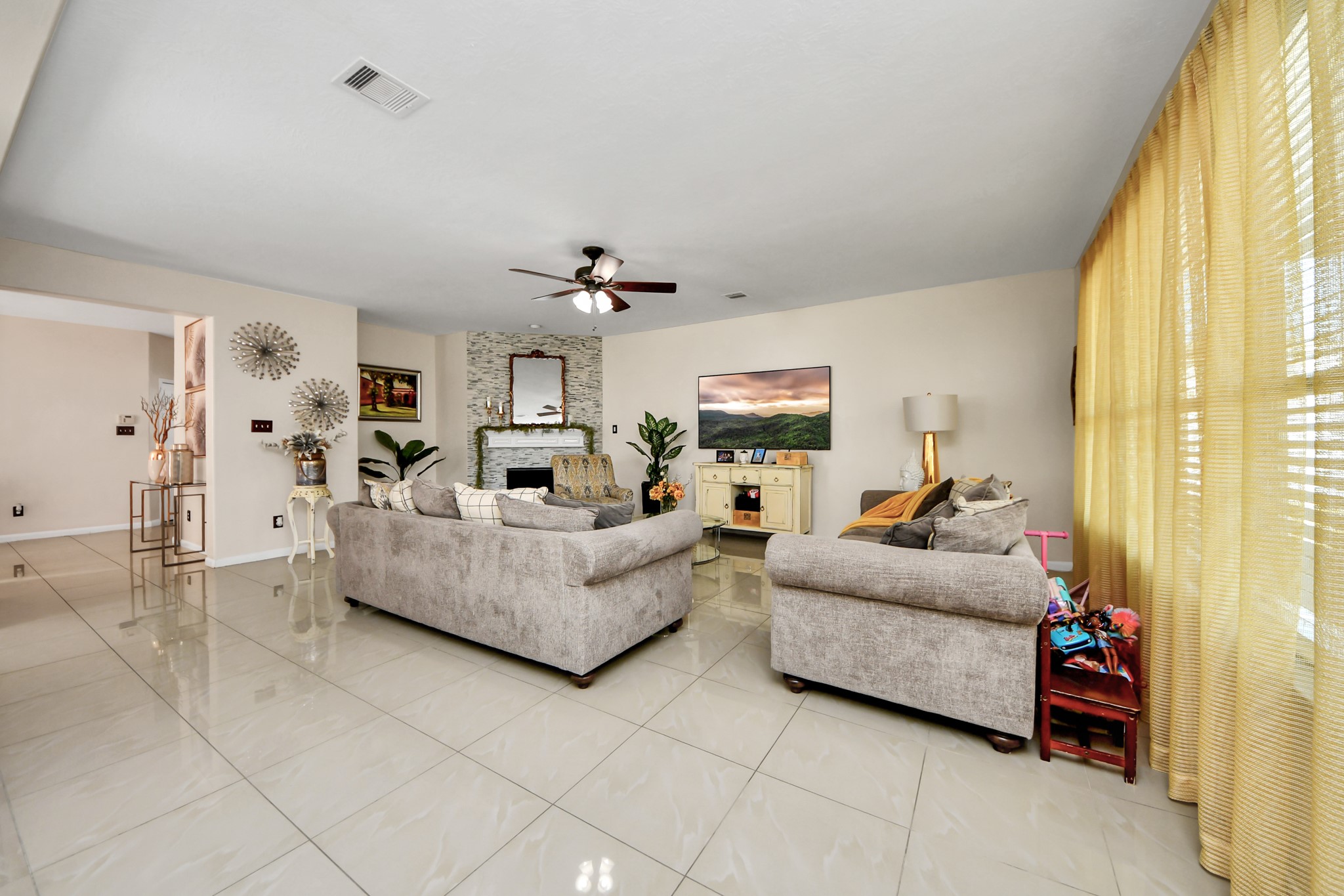 10803 Shannon Mills Lane Property Photo 18