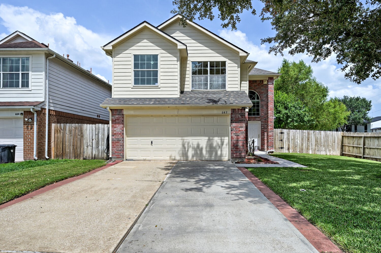 643 Meadow Knoll Drive Property Photo