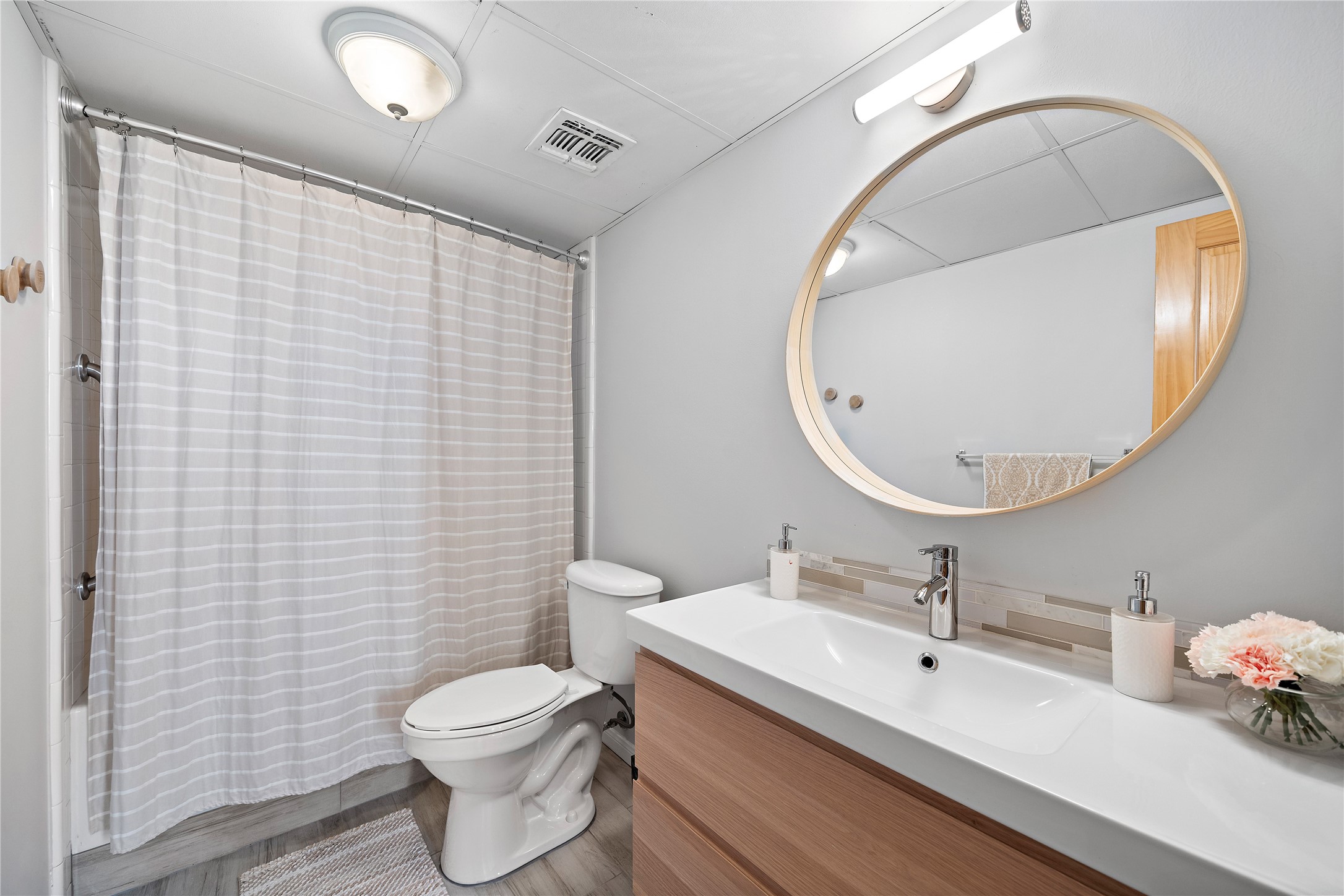 15 Greenway Plaza 25j Property Photo 16