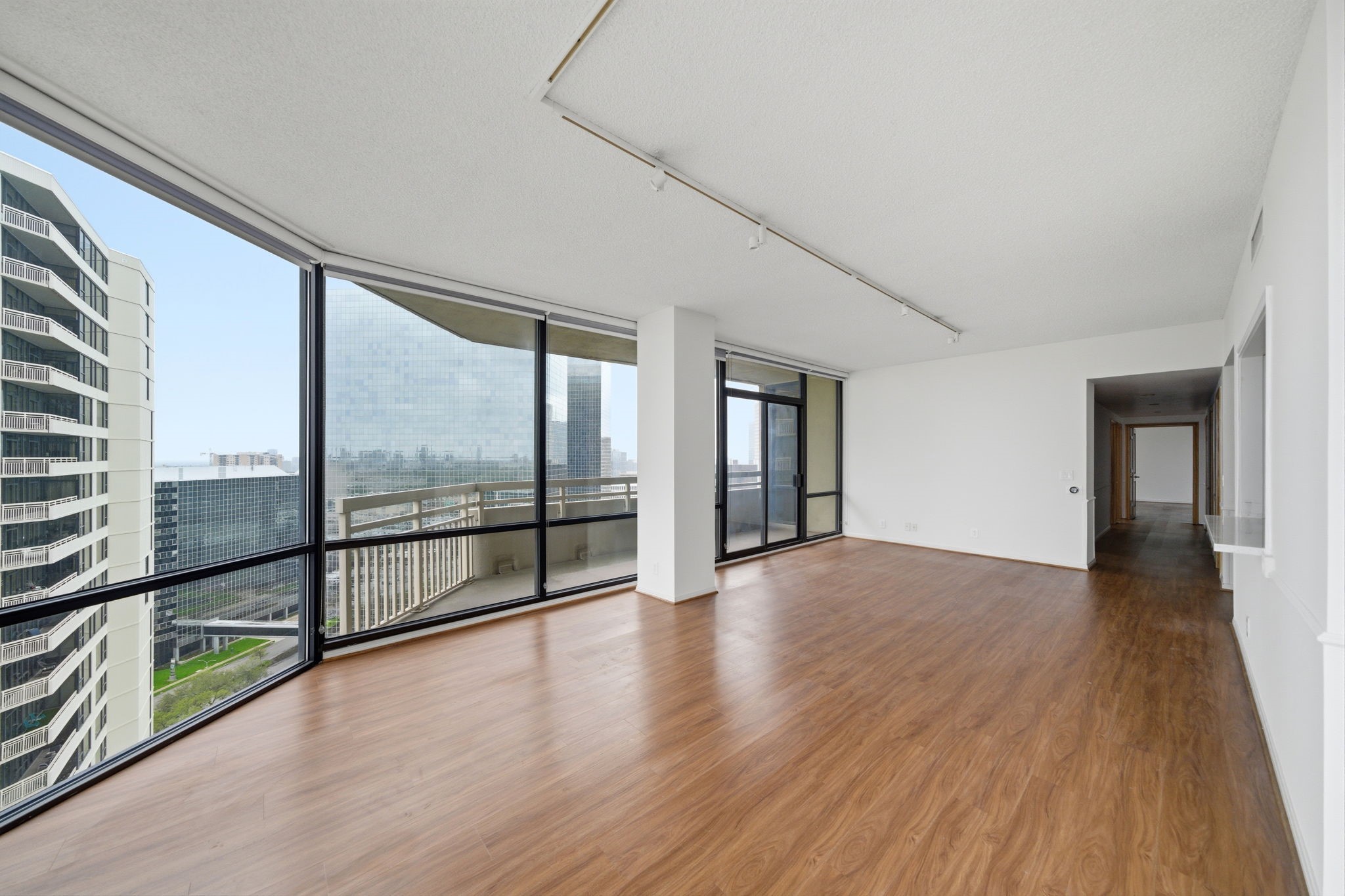 15 Greenway Plaza 25j Property Photo 31