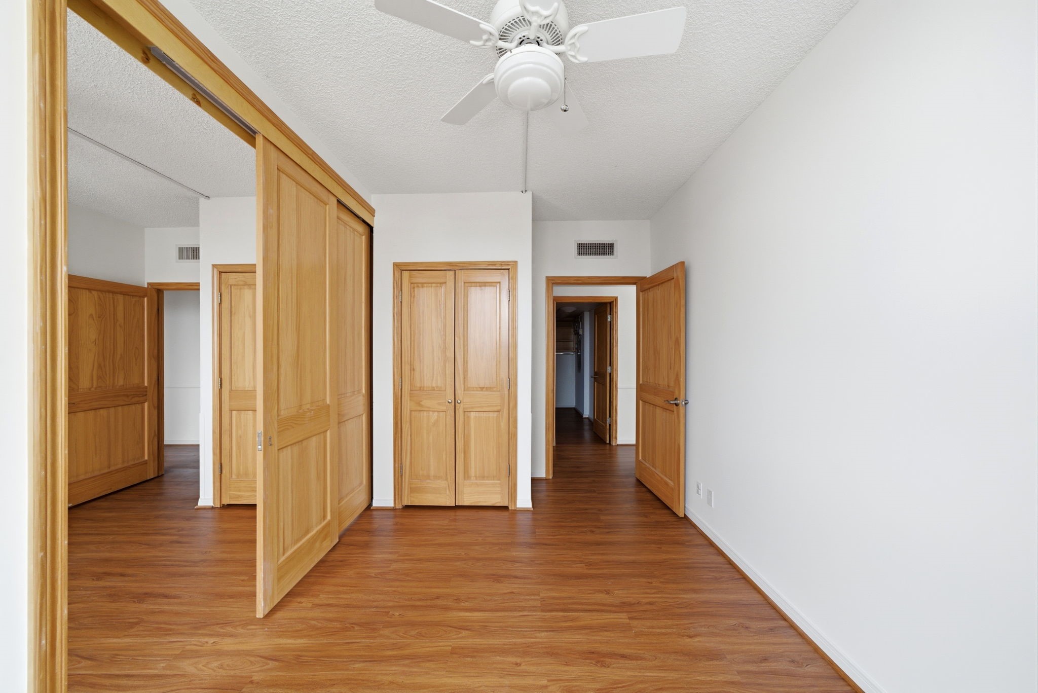 15 Greenway Plaza 25j Property Photo 42