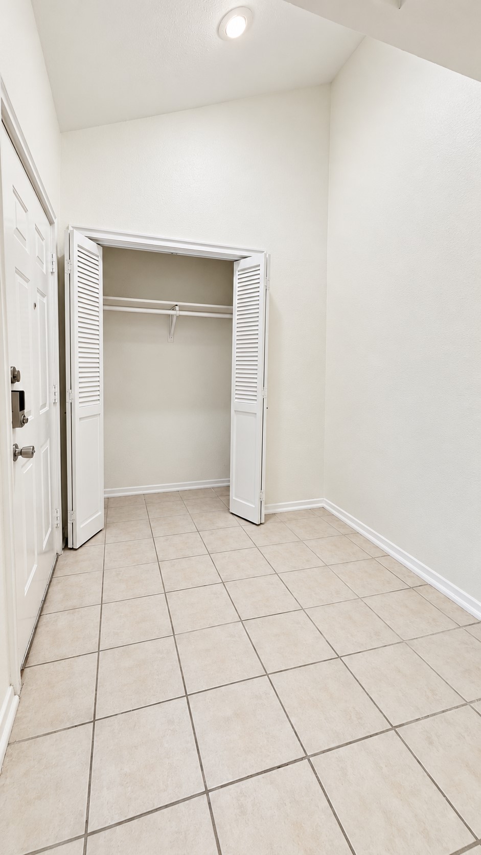 4714 N Cashel Circle Property Photo 6