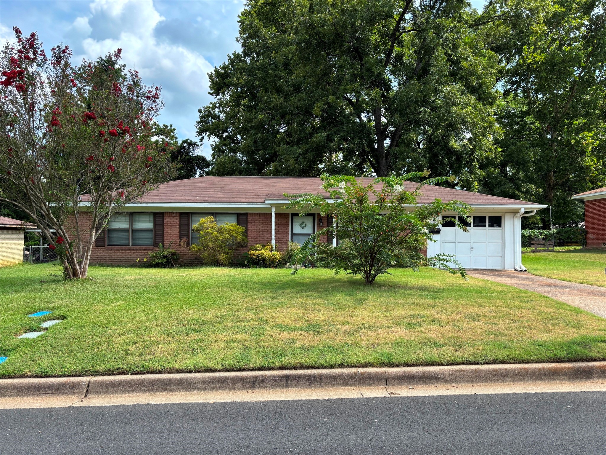 116 Clearview Drive Property Photo 1