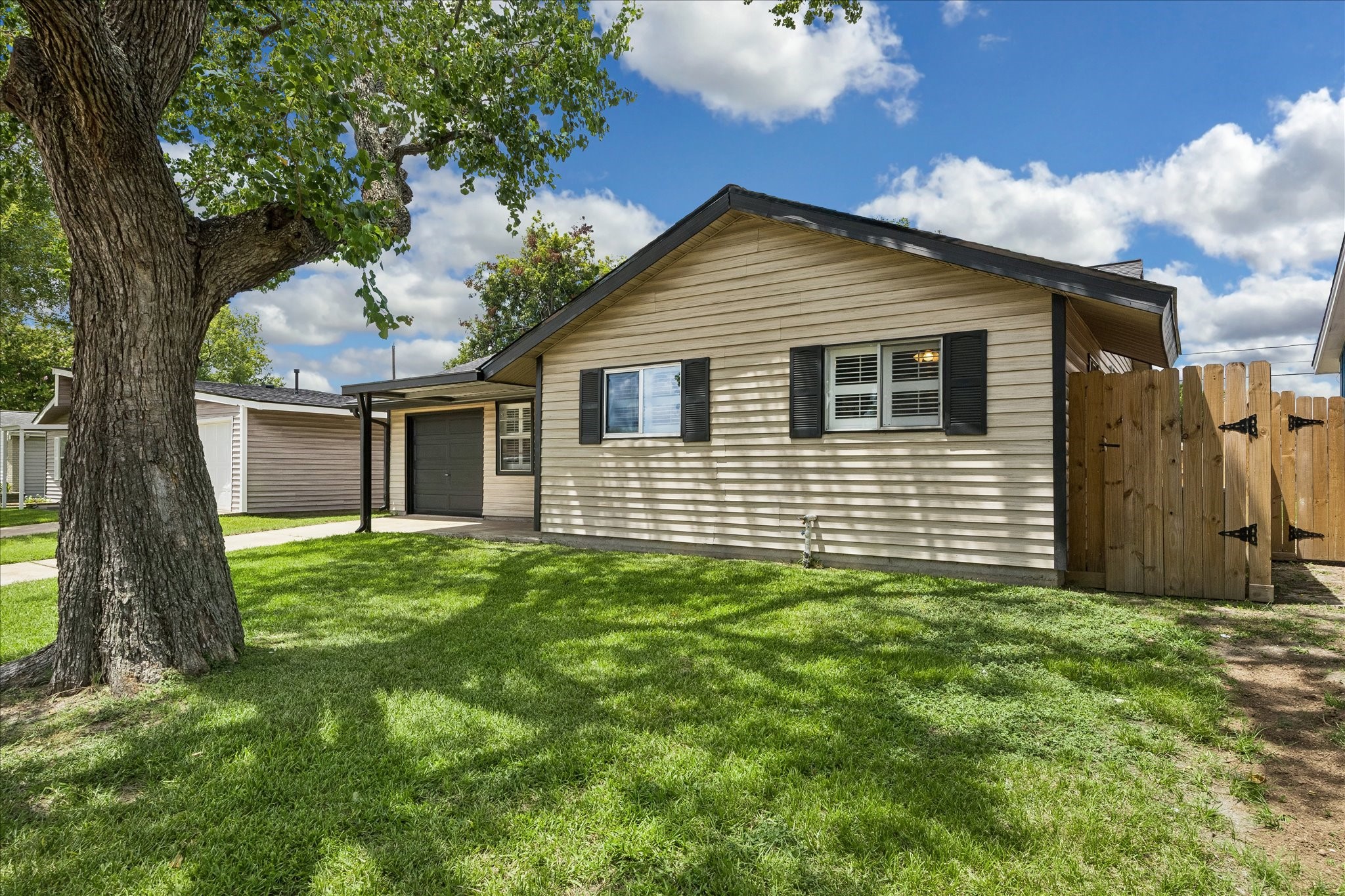 3809 Ramsey Drive Property Photo 2