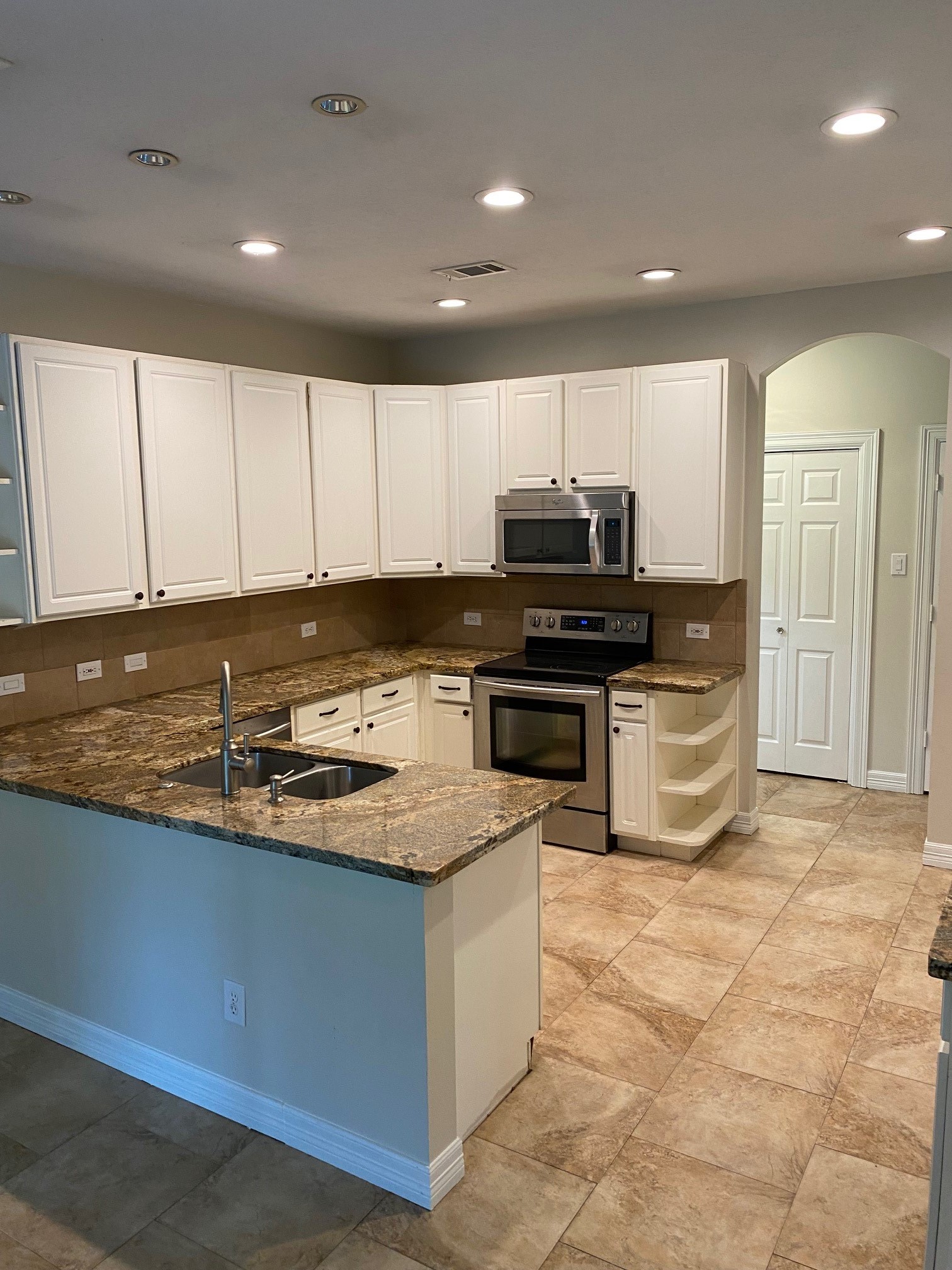 7518 Nickaburr Creek Drive Property Photo 8