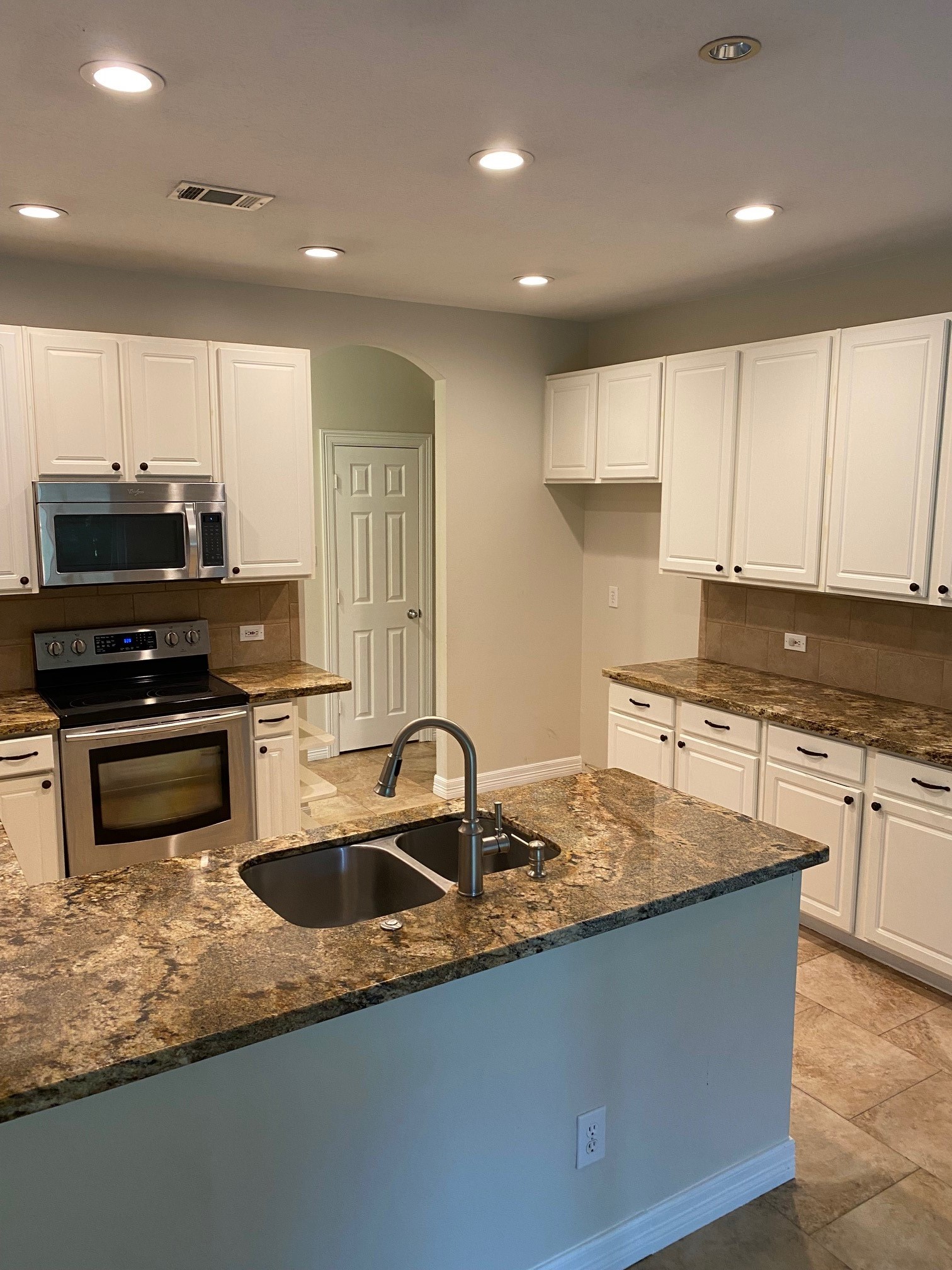 7518 Nickaburr Creek Drive Property Photo 9