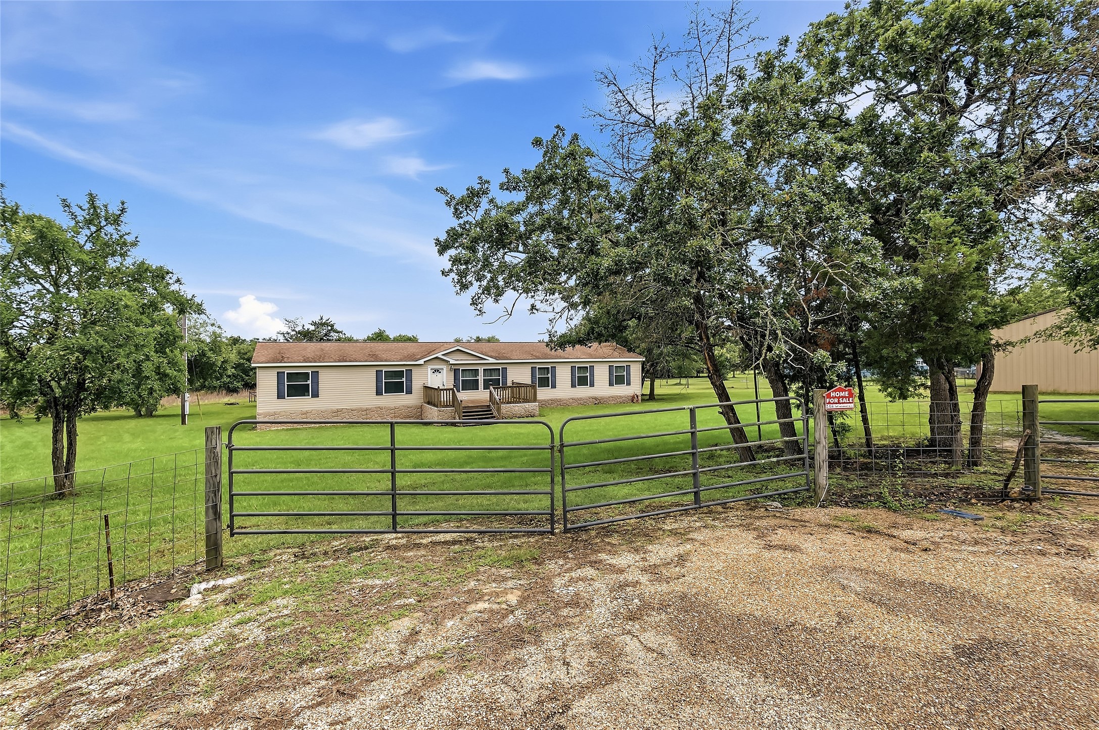 102 Windwood Circle Property Photo 30