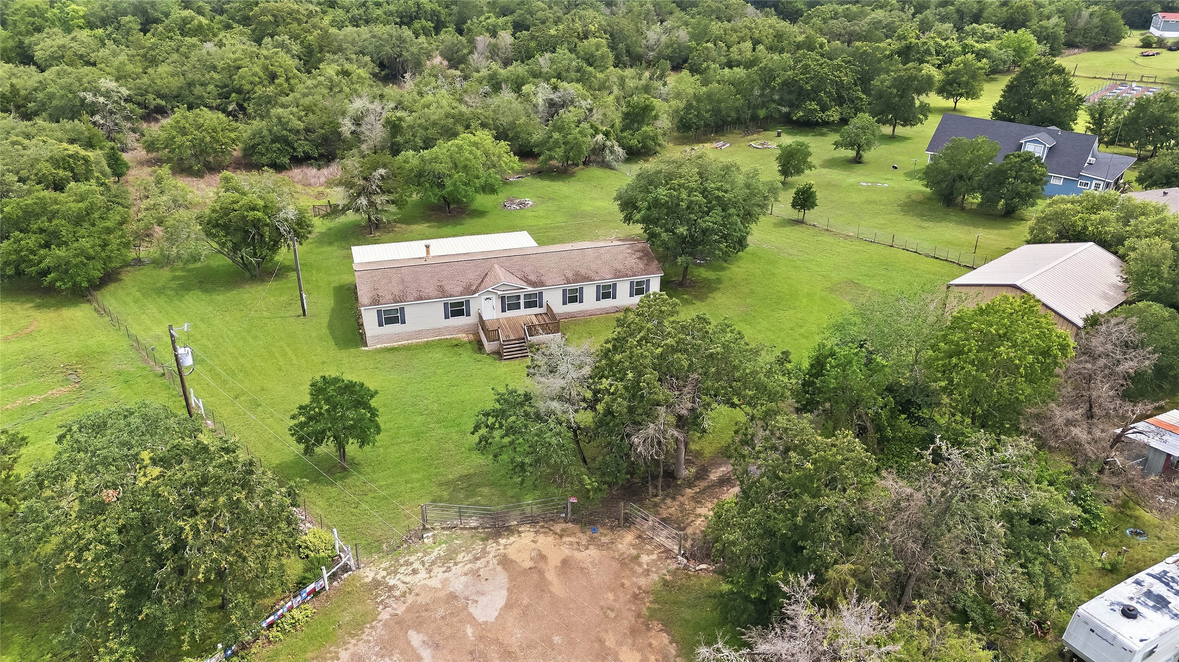 102 Windwood Circle Property Photo 31