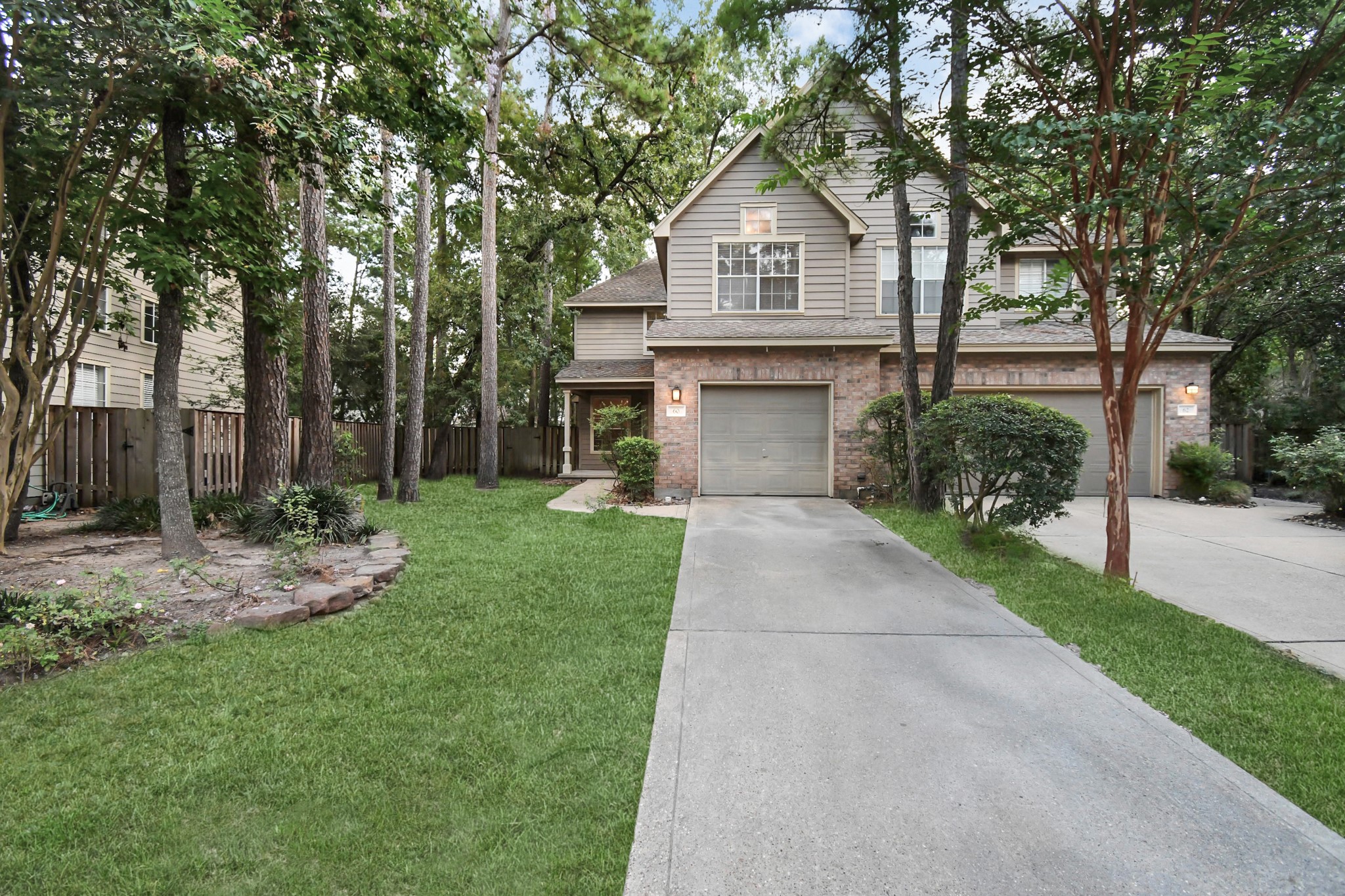 60 Lakeridge Court Property Photo 1