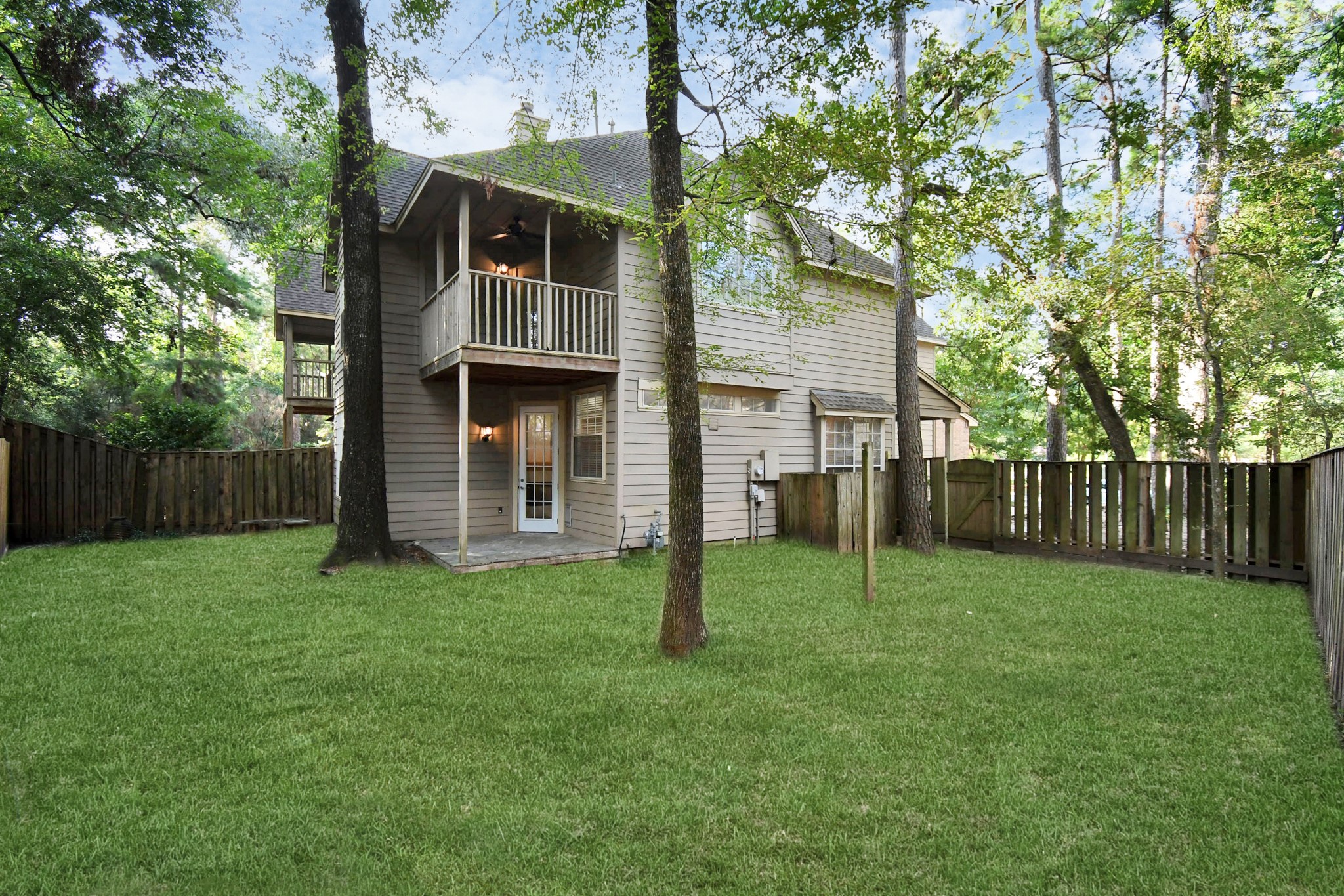 60 Lakeridge Court Property Photo 6
