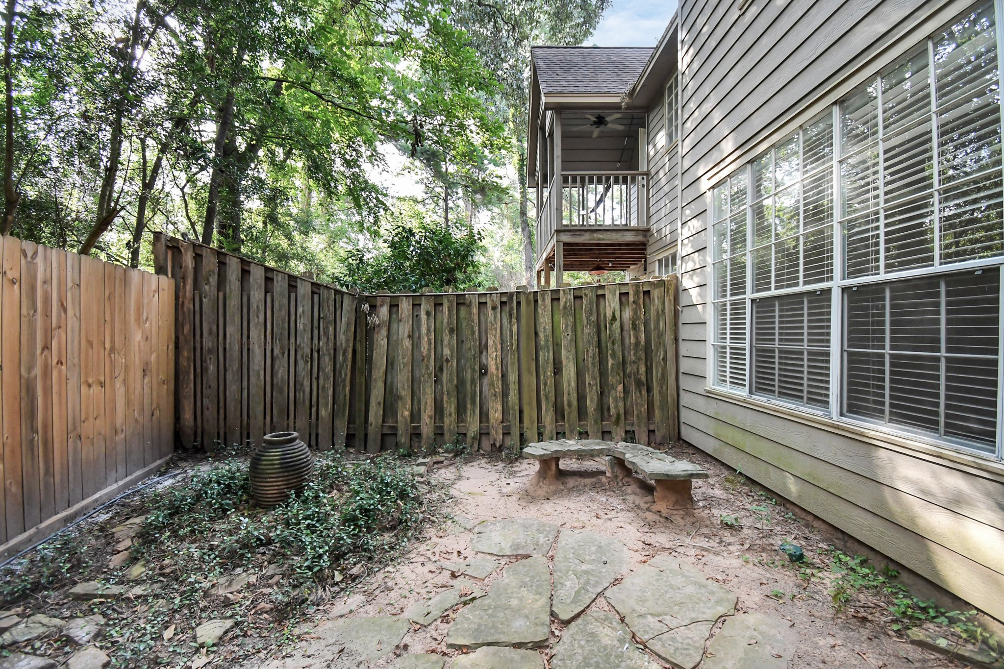 60 Lakeridge Court Property Photo 7