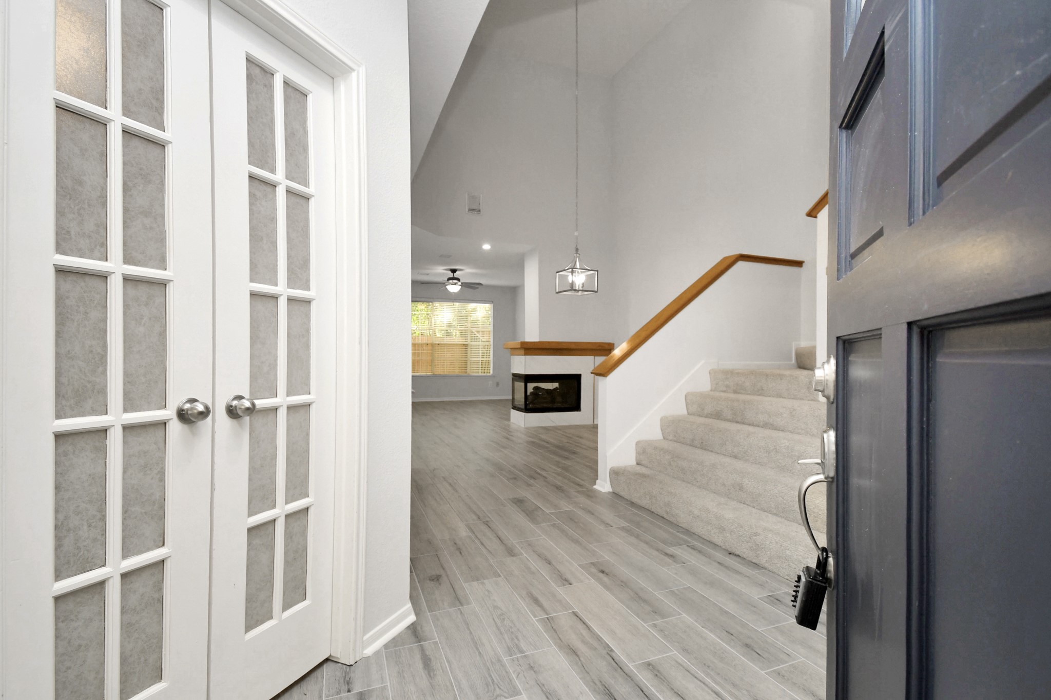 60 Lakeridge Court Property Photo 8