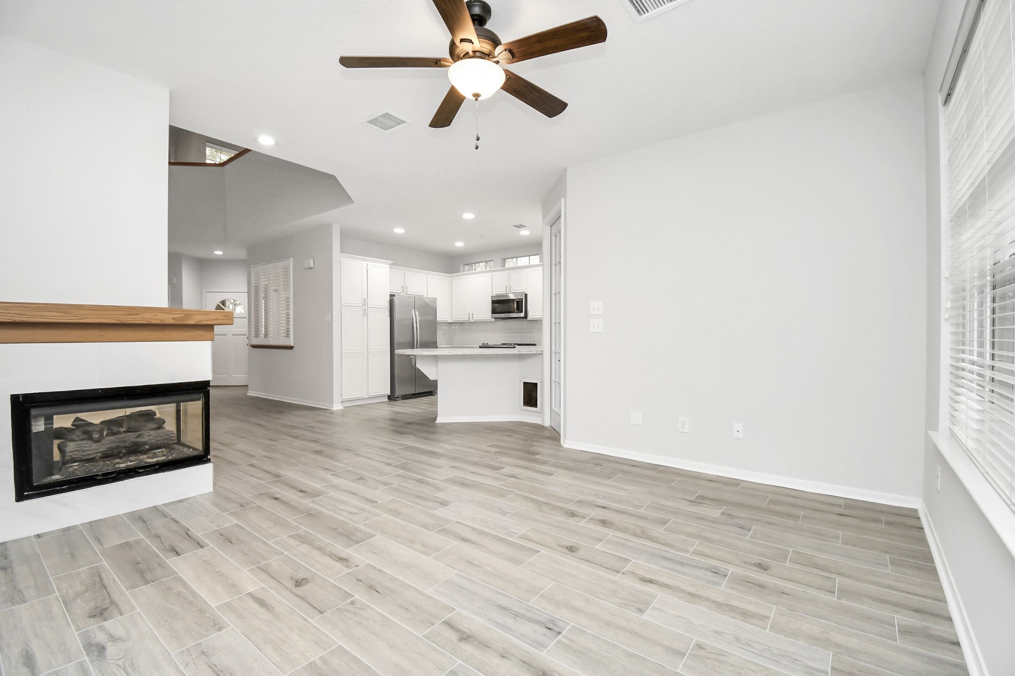 60 Lakeridge Court Property Photo 18