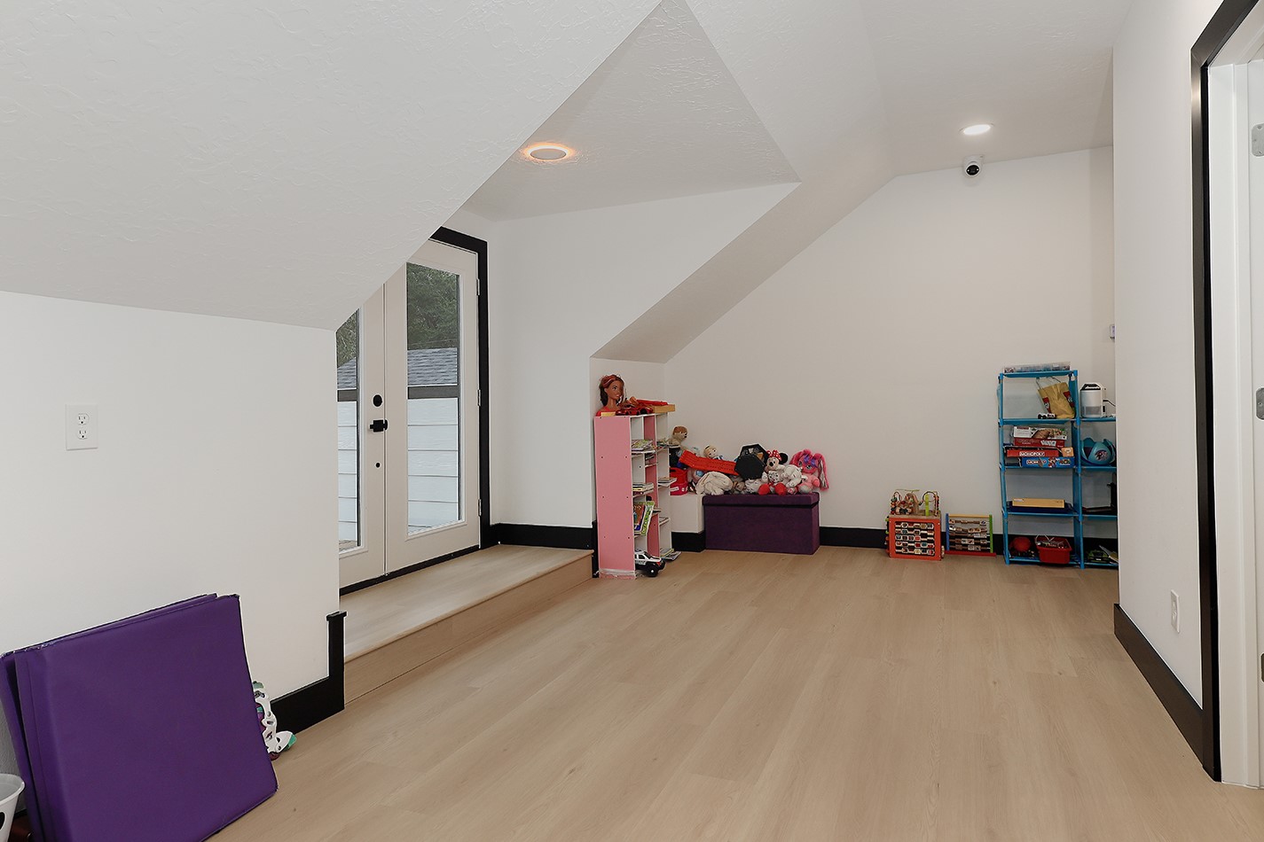 15232 Saddlewood Drive Property Photo 37