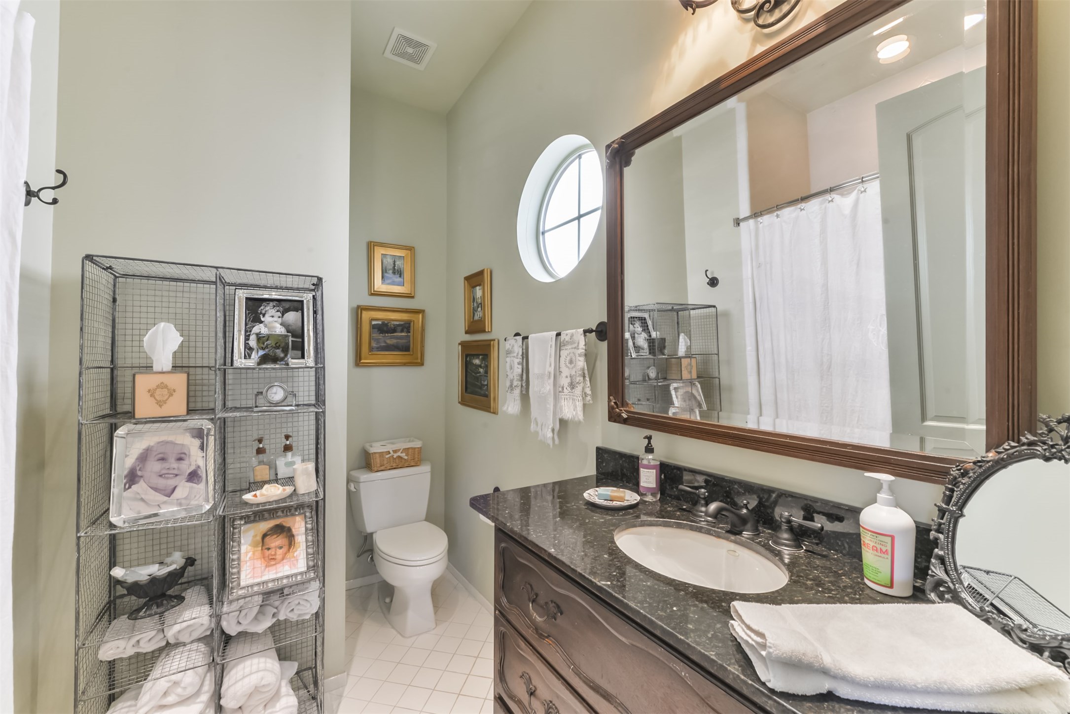 2712 Ferndale Street Property Photo 31