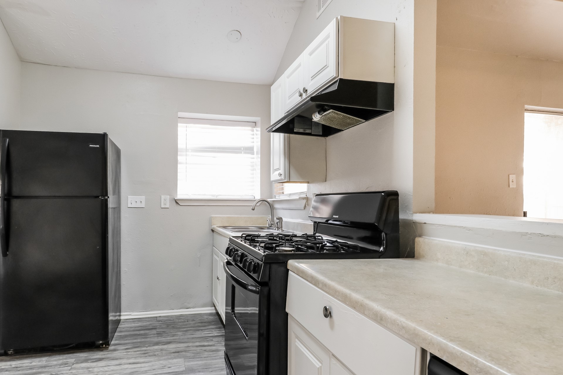 3815 Derbyhall Drive Property Photo 10