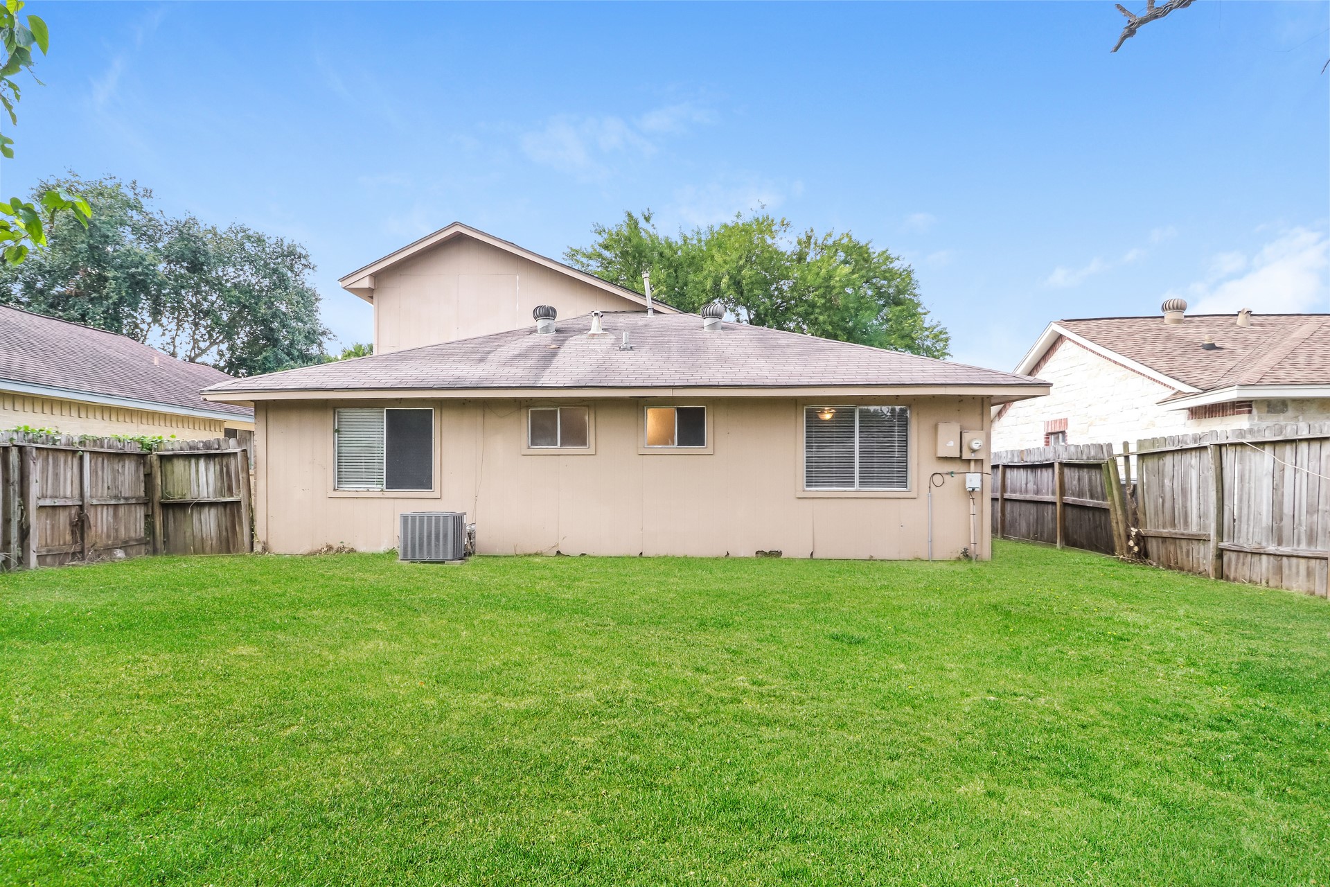 3815 Derbyhall Drive Property Photo 18