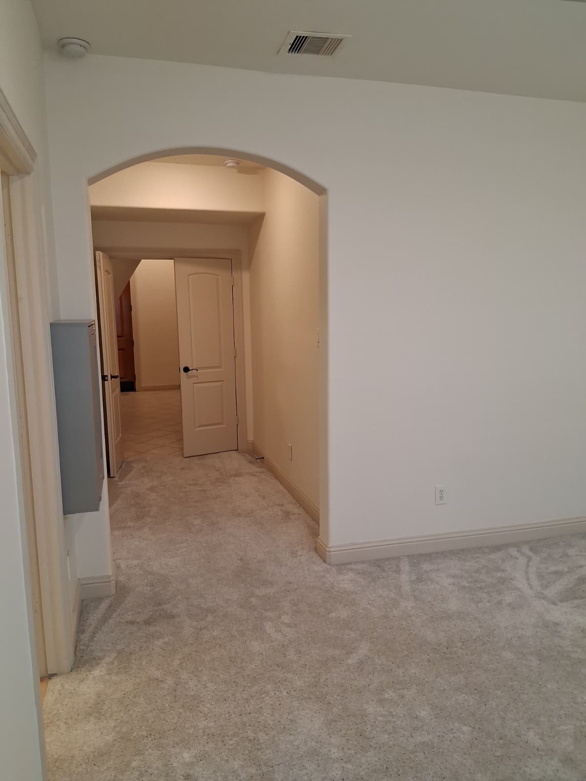 404 W 16th Street Property Photo 11