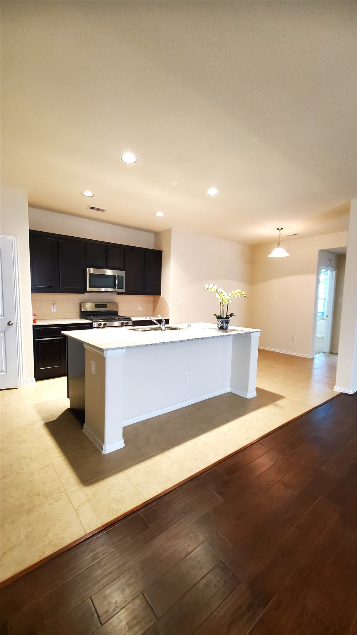 6710 Camden Valley Court Property Photo 4