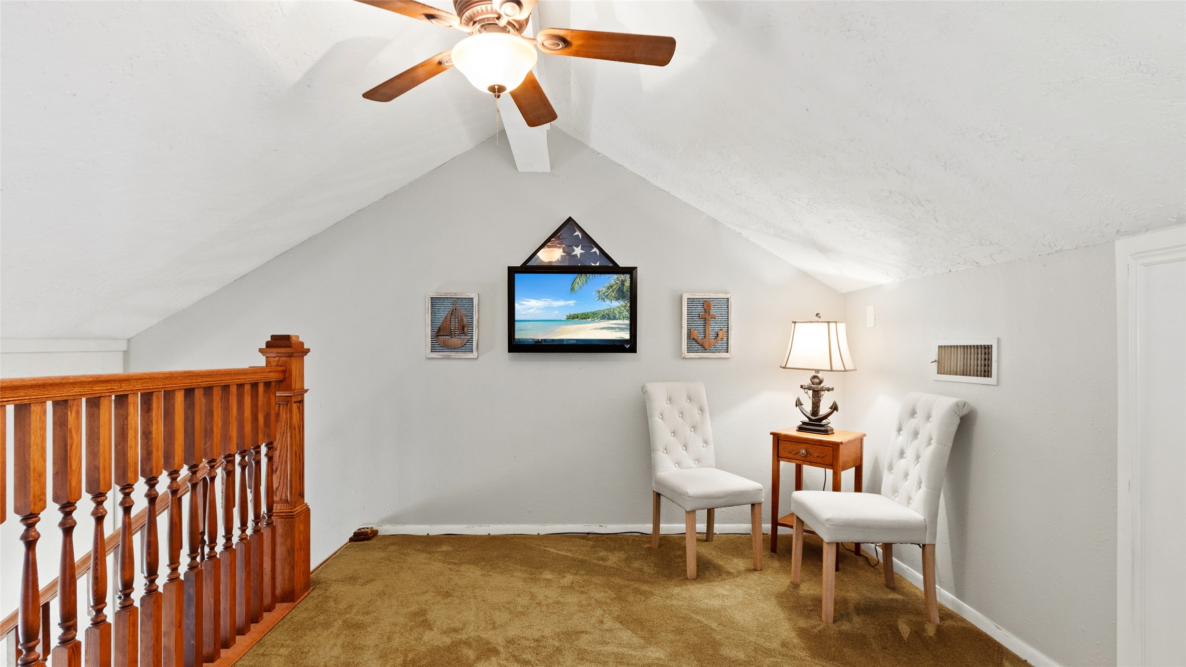 655 Davis Road Property Photo 12