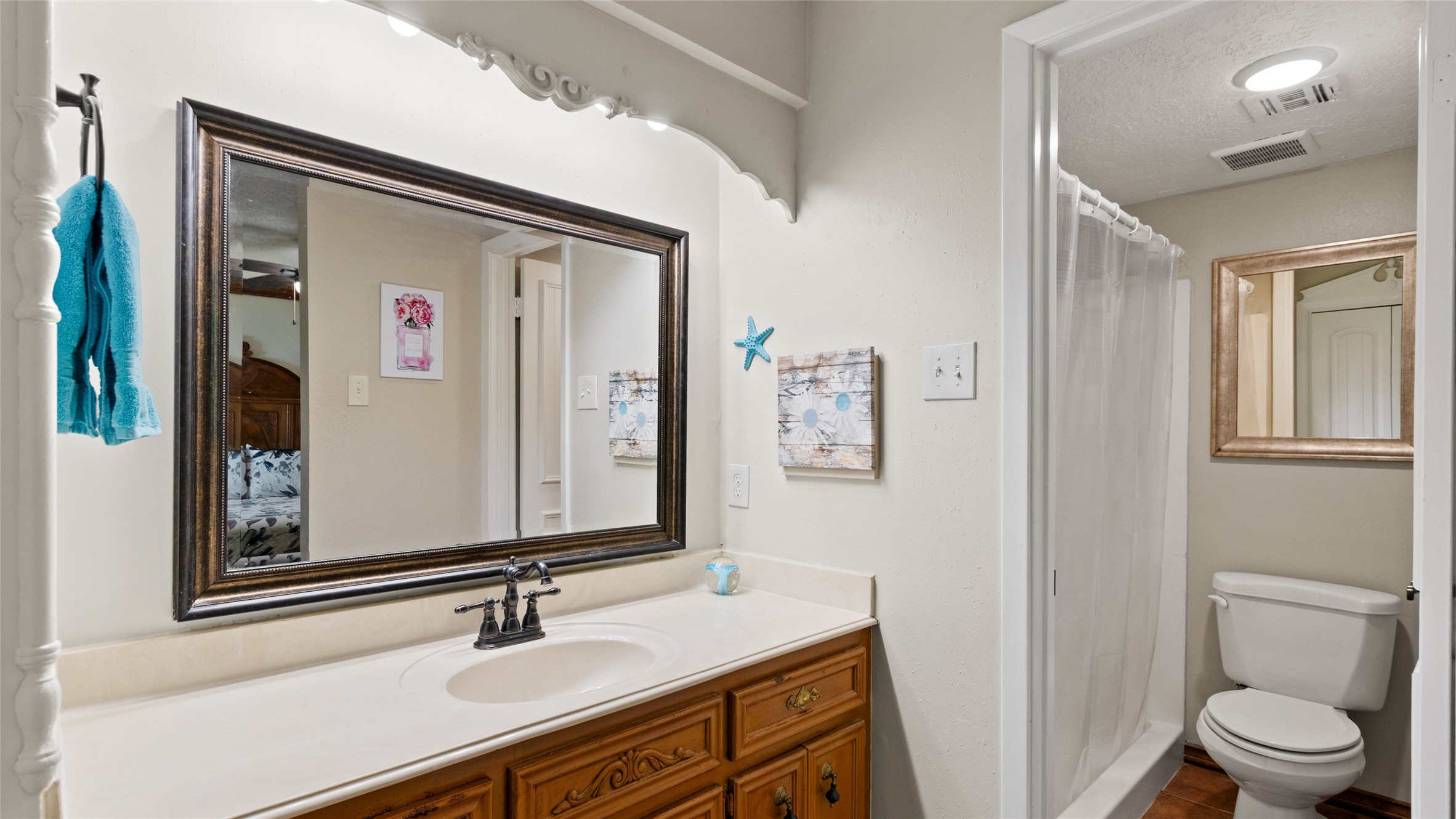 655 Davis Road Property Photo 16