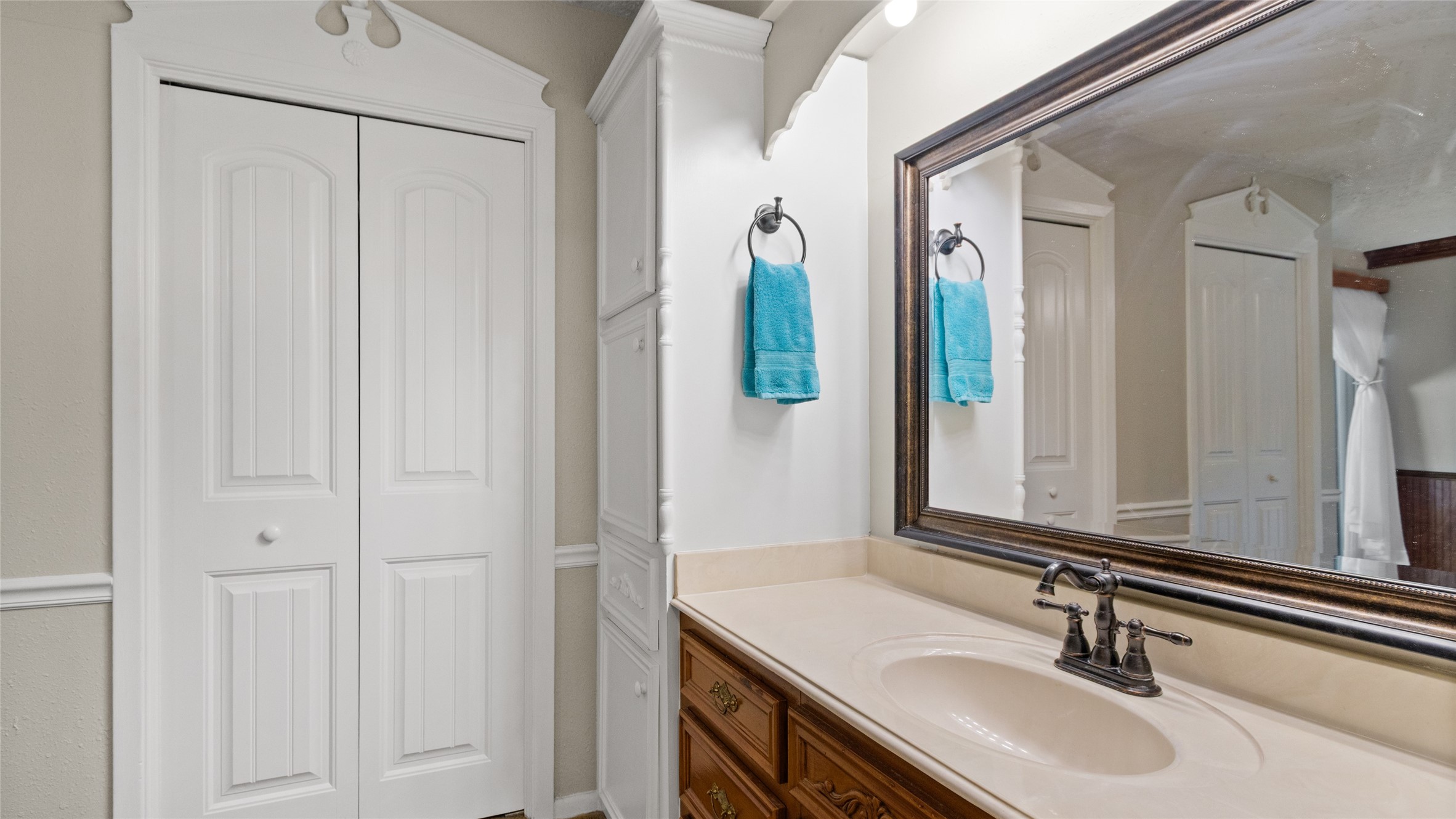 655 Davis Road Property Photo 17