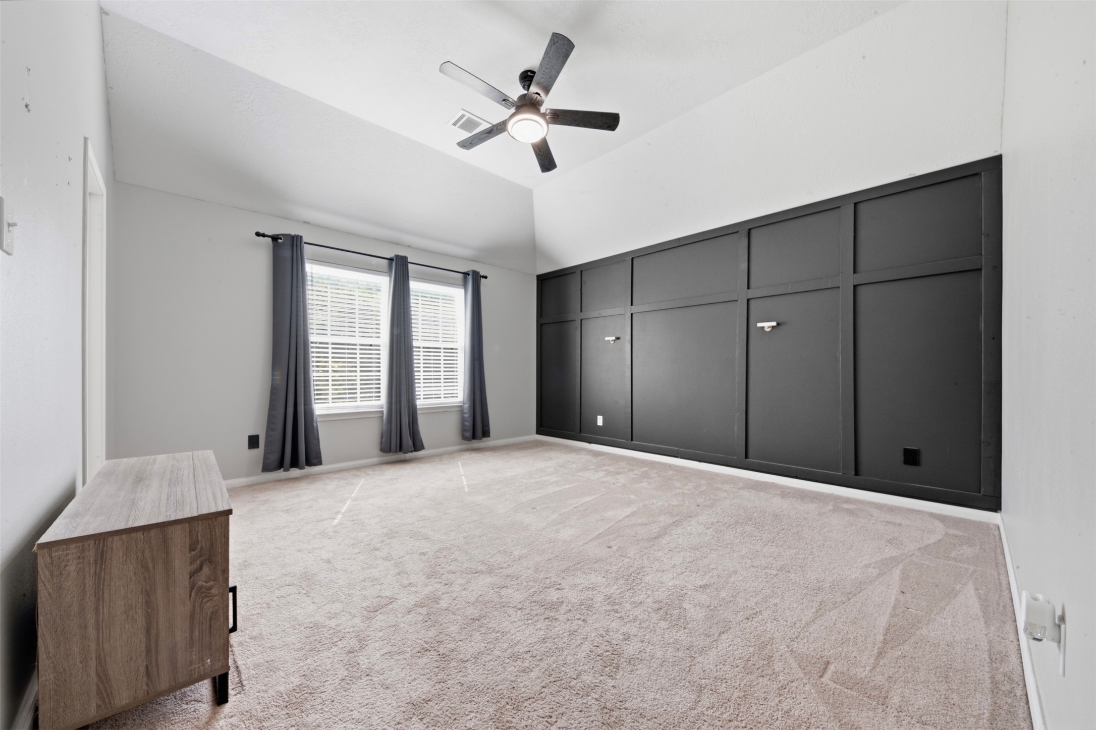 15011 Crockett Road Property Photo 13