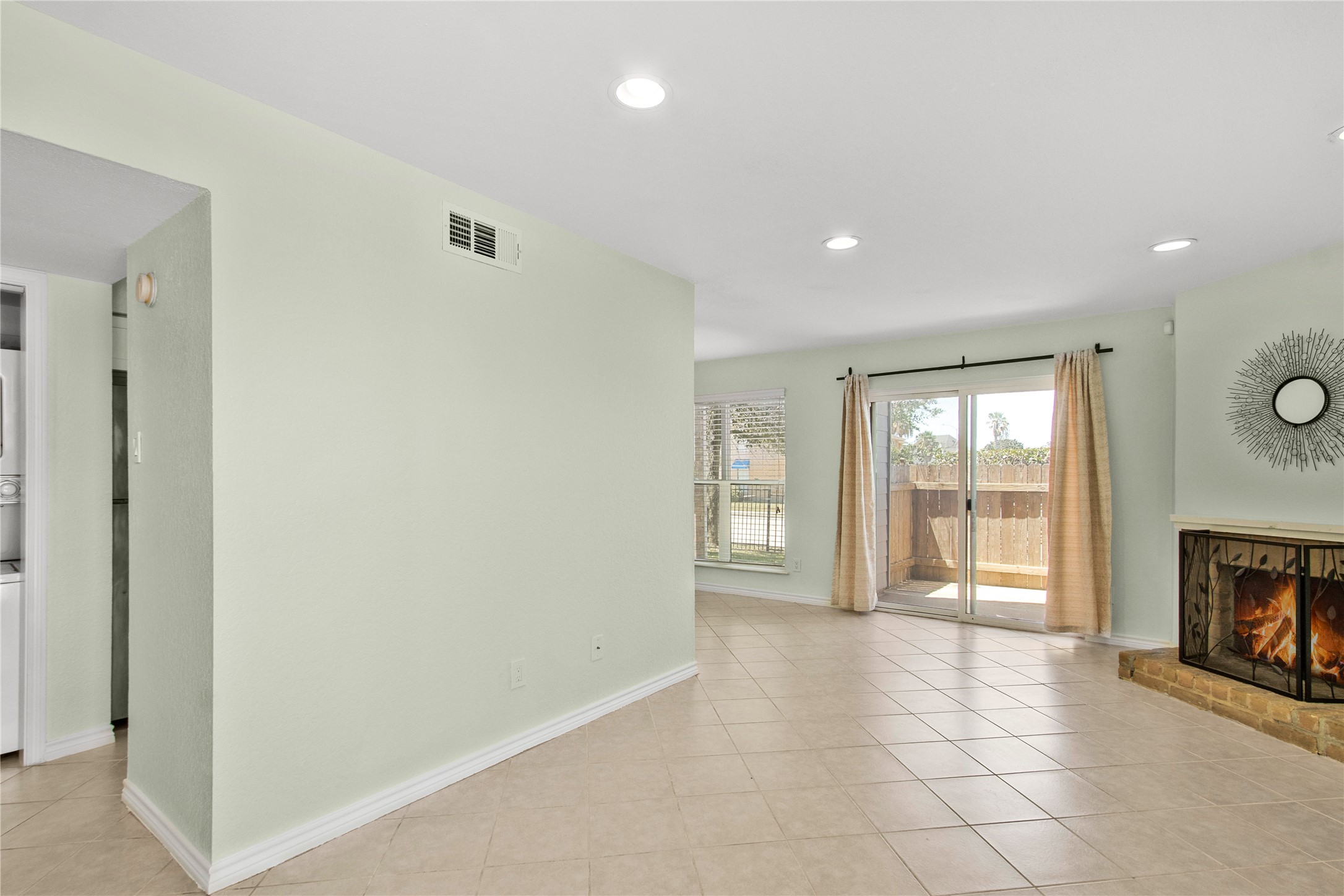 3220 69th Street B6 Property Photo 5